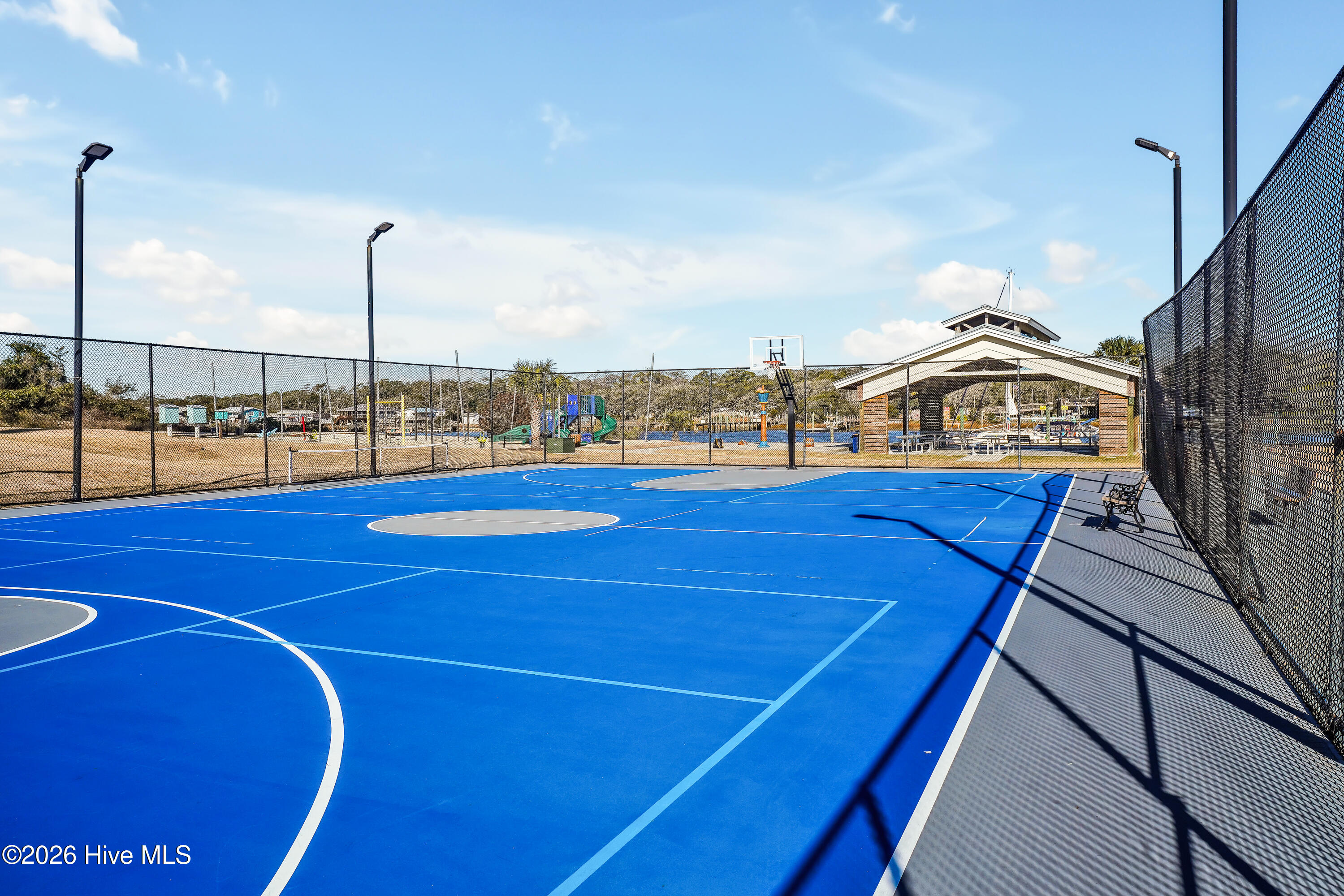 100549664 | Photo 58