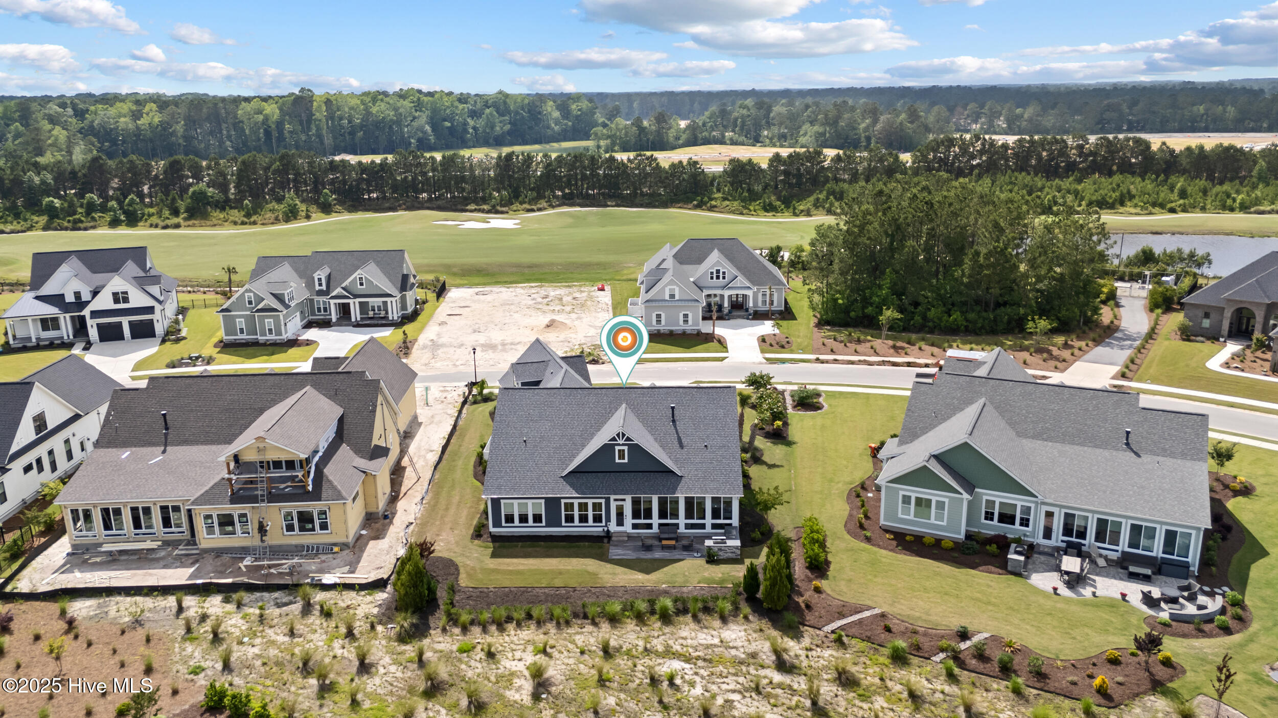 100550581 | Photo 61