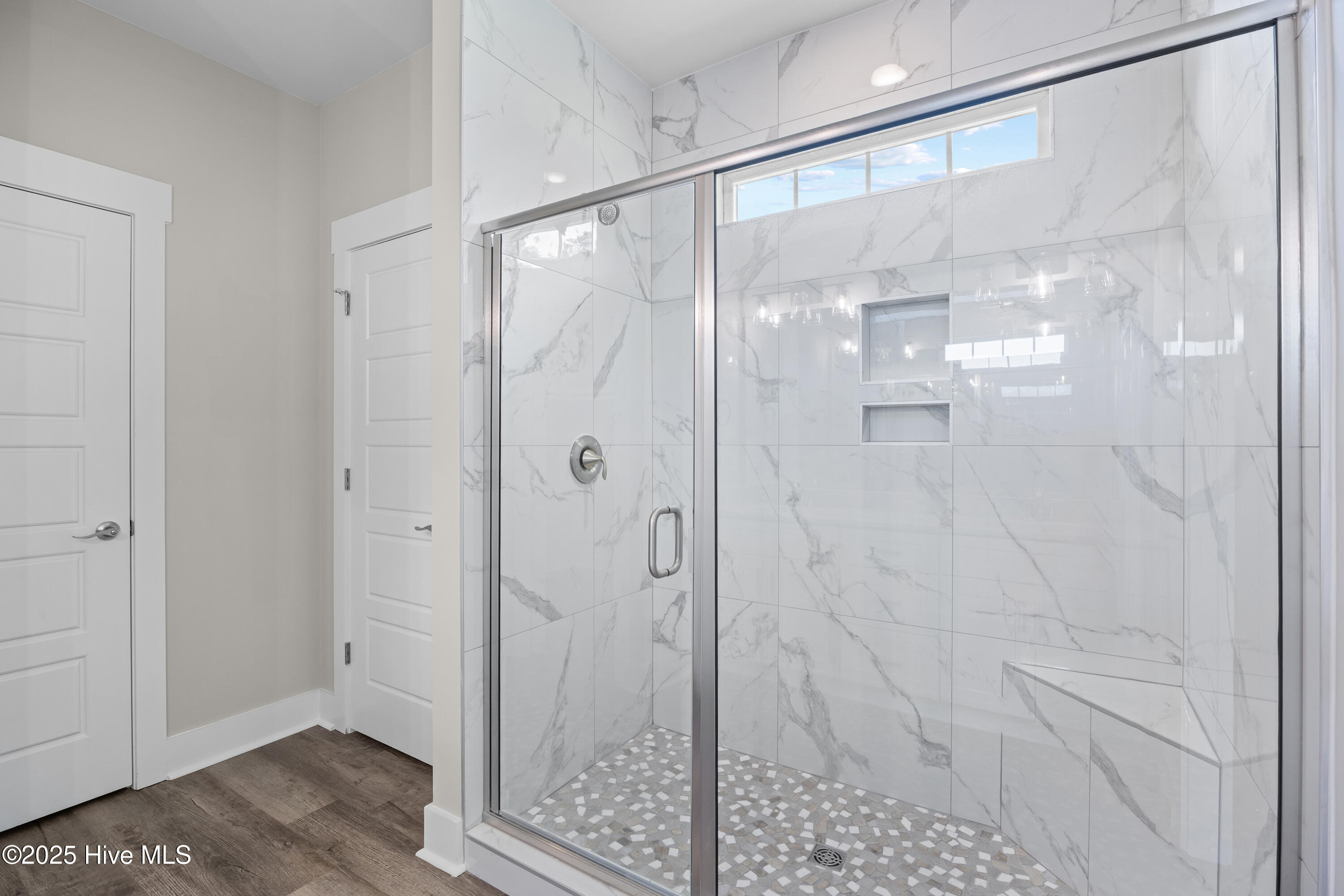 100472156 | Photo 23