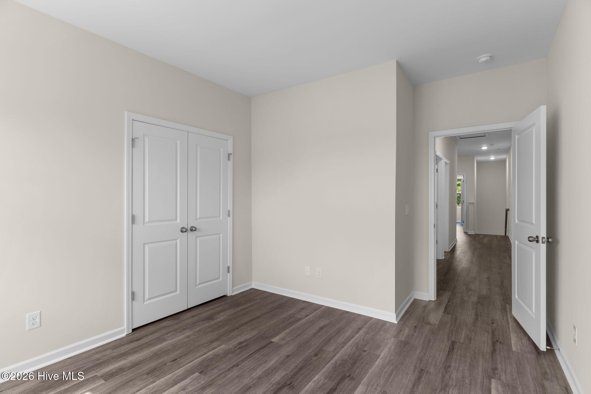 100547948 | Photo 32