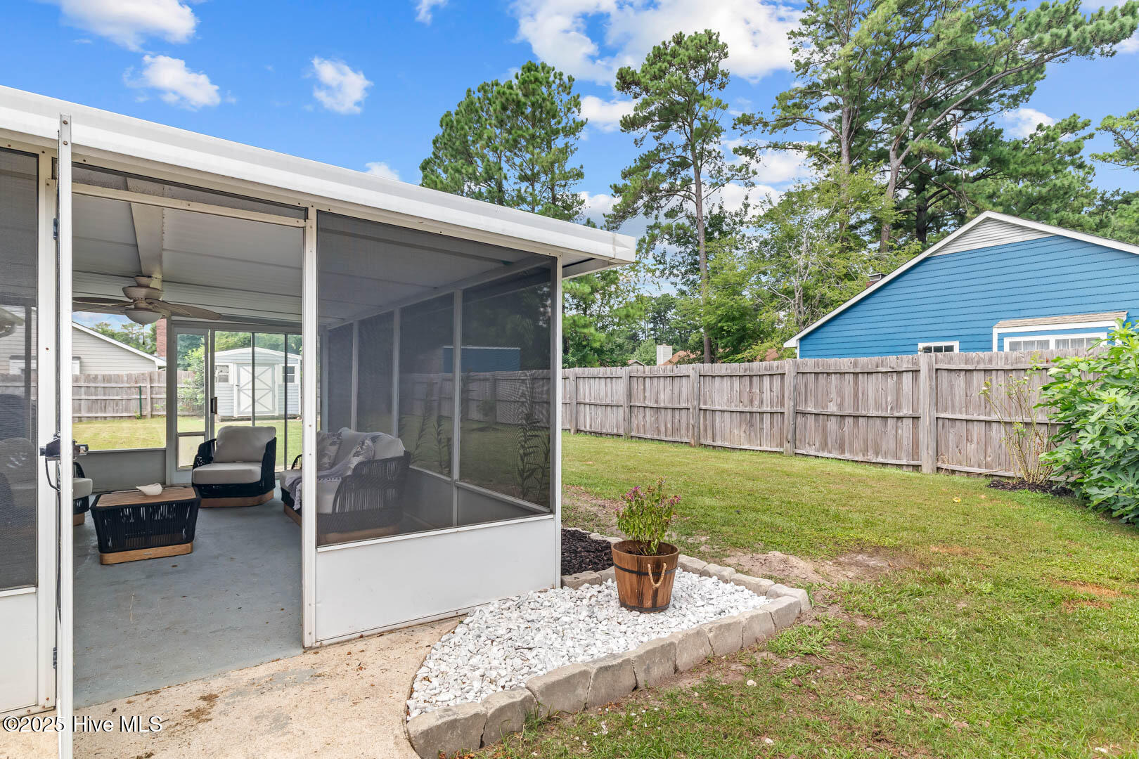 100522484 | Photo 47