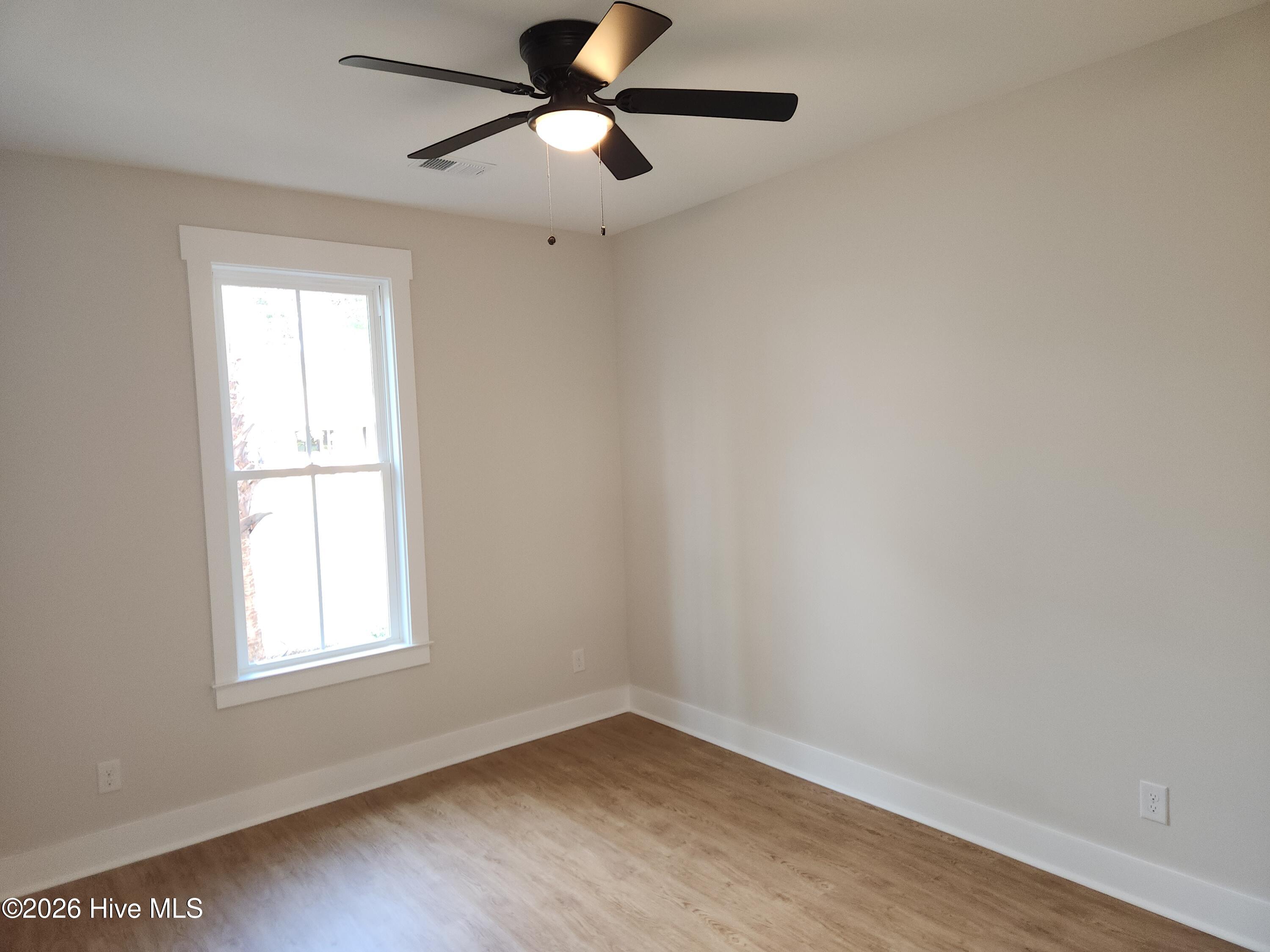 100566196 | Photo 39