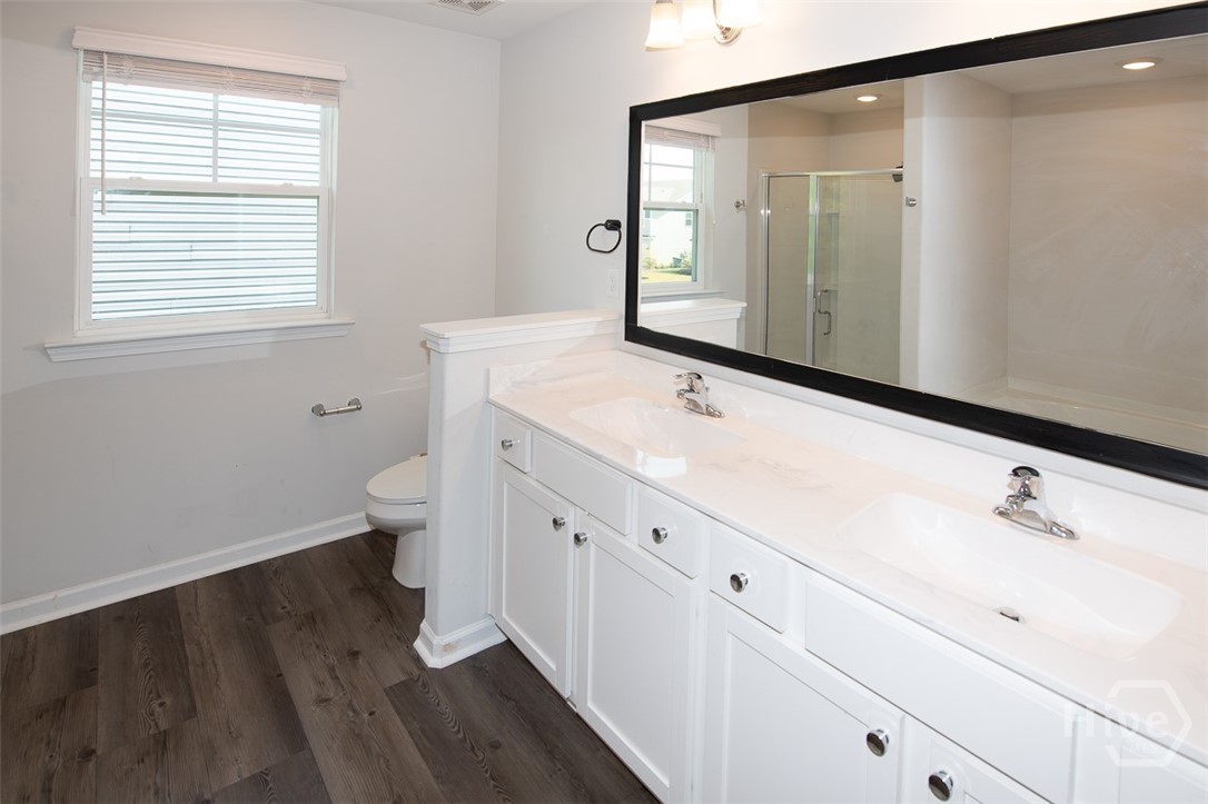 Primary Bathroom-Upstairs