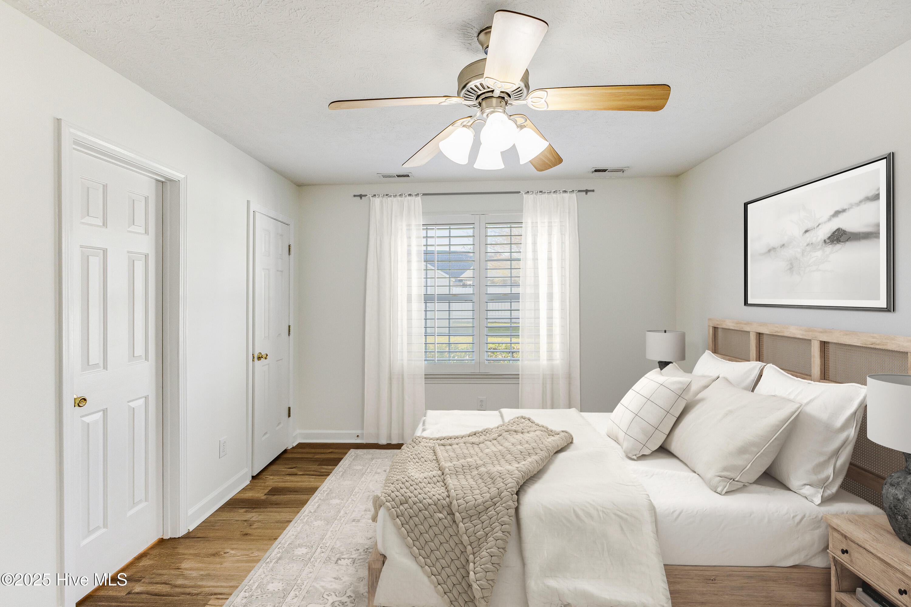 100541535 | Photo 15