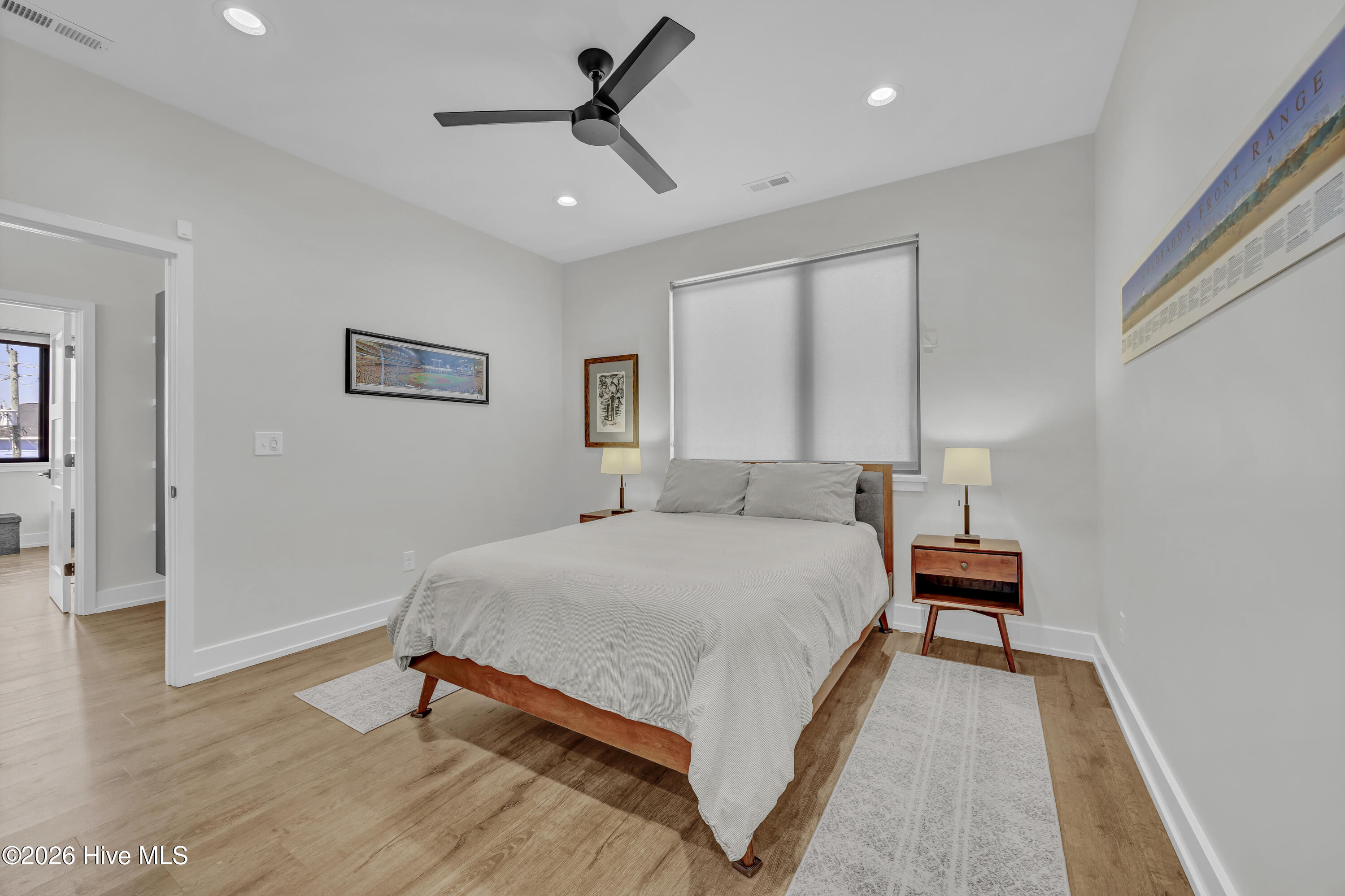 100565280 | Photo 88