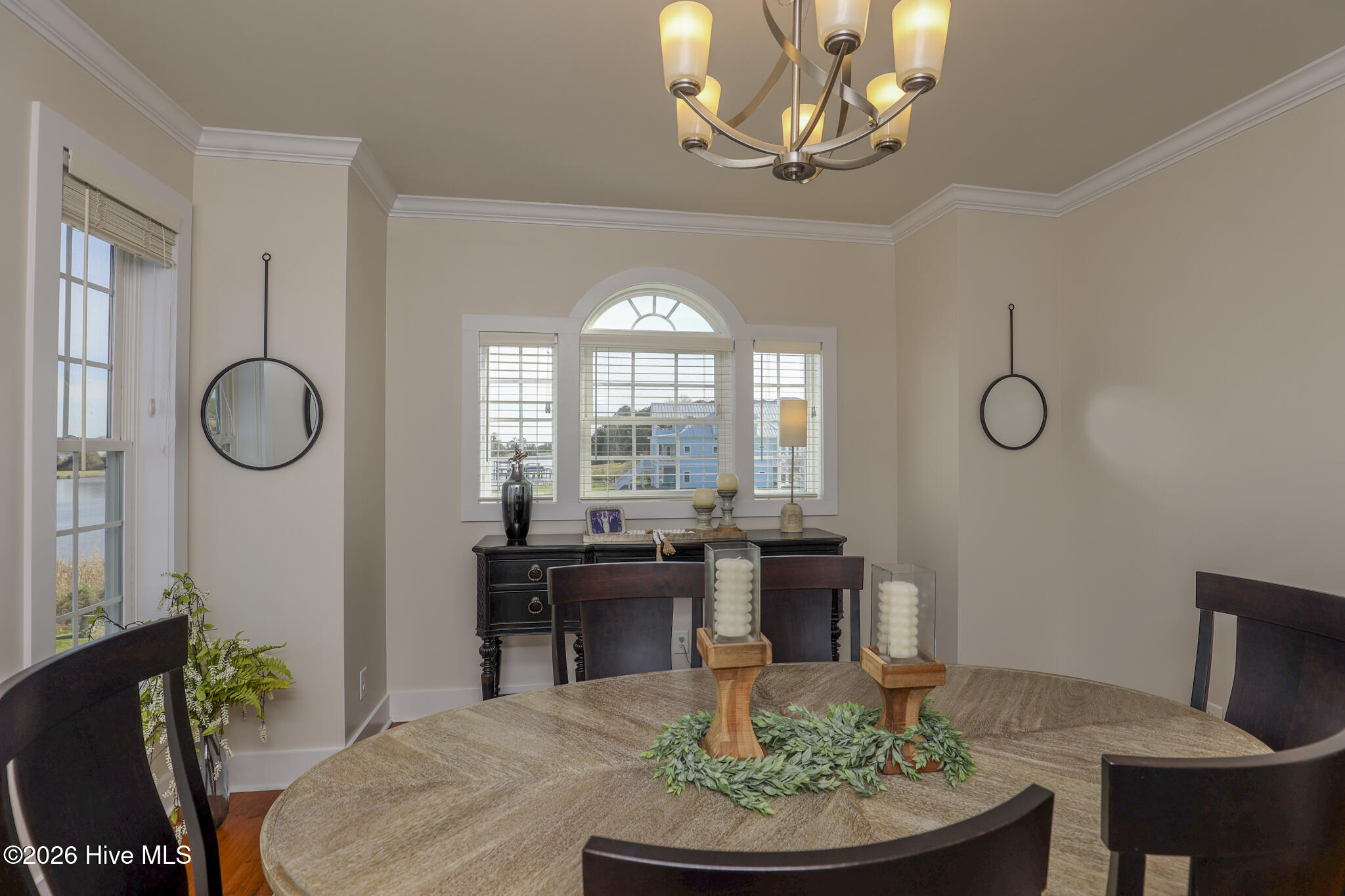 100564297 | Photo 10