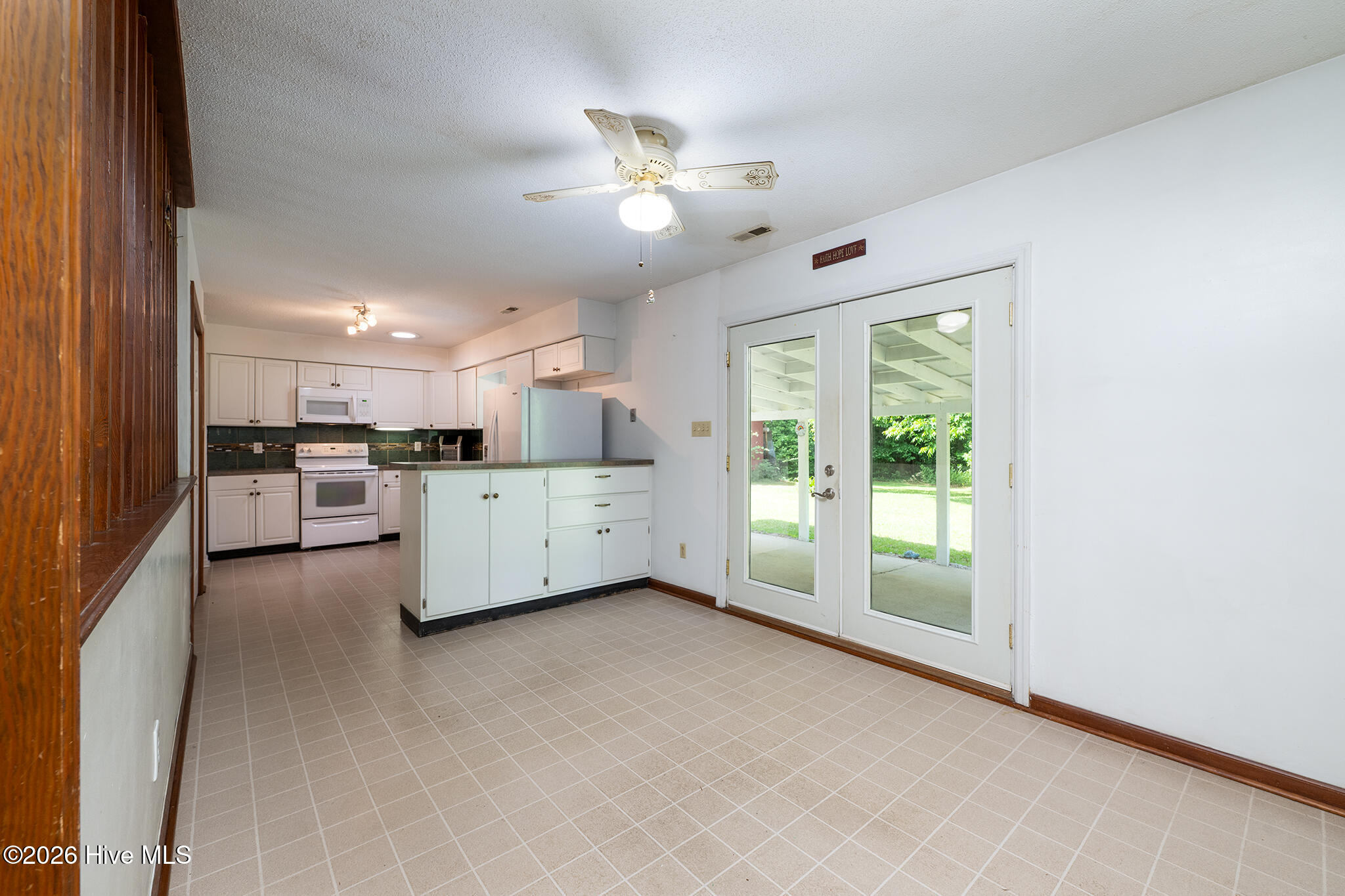5101 Sand Ridge Road,New Bern