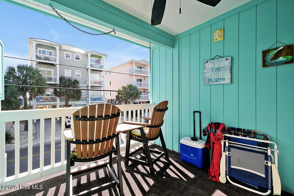 100494339 | Photo 13