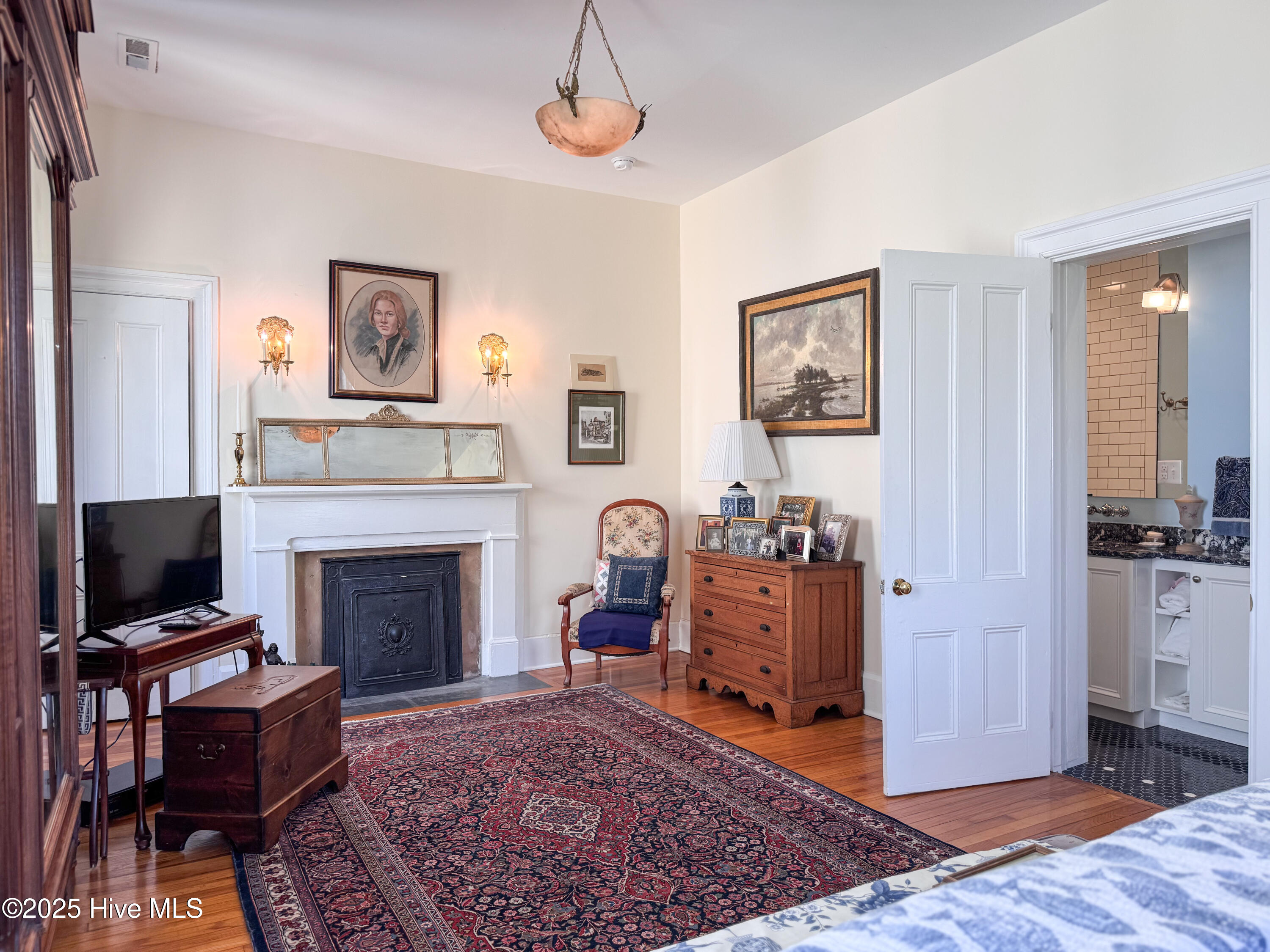 100501936 | Photo 68