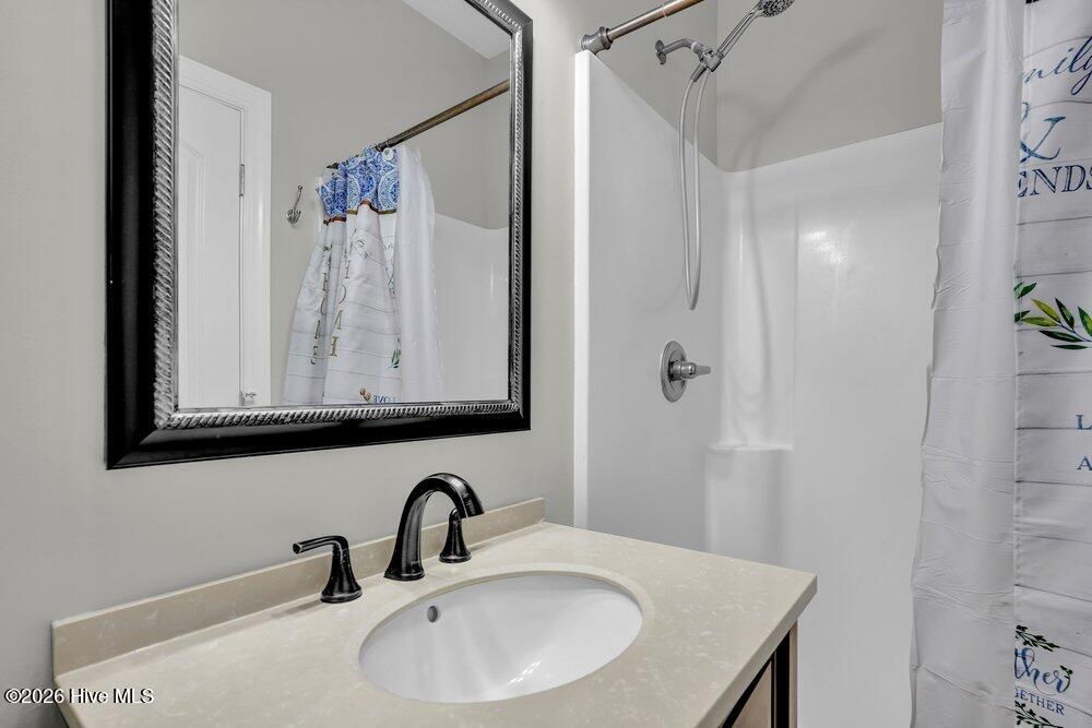 100567511 | Photo 19