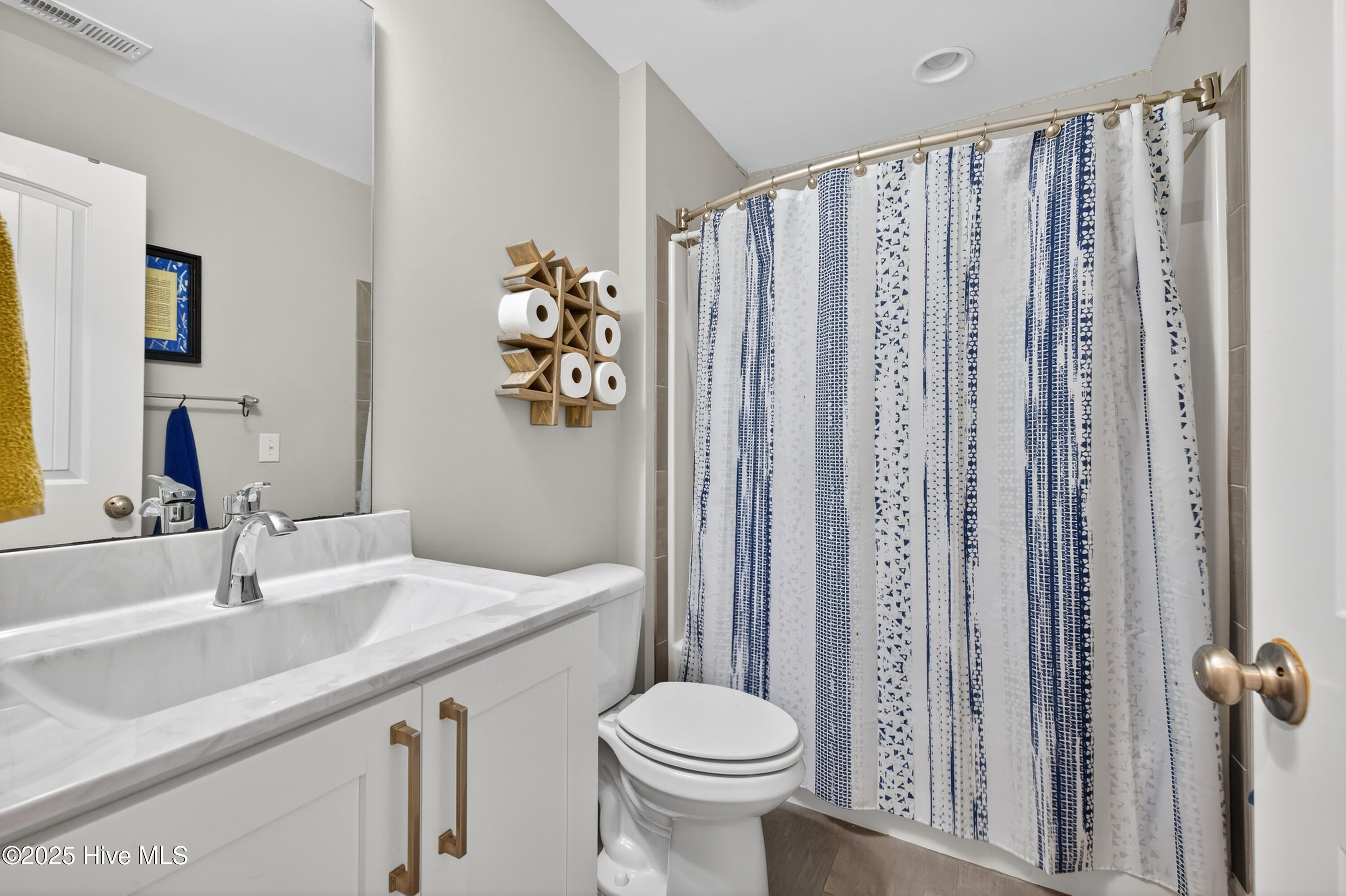 100531655 | Photo 30