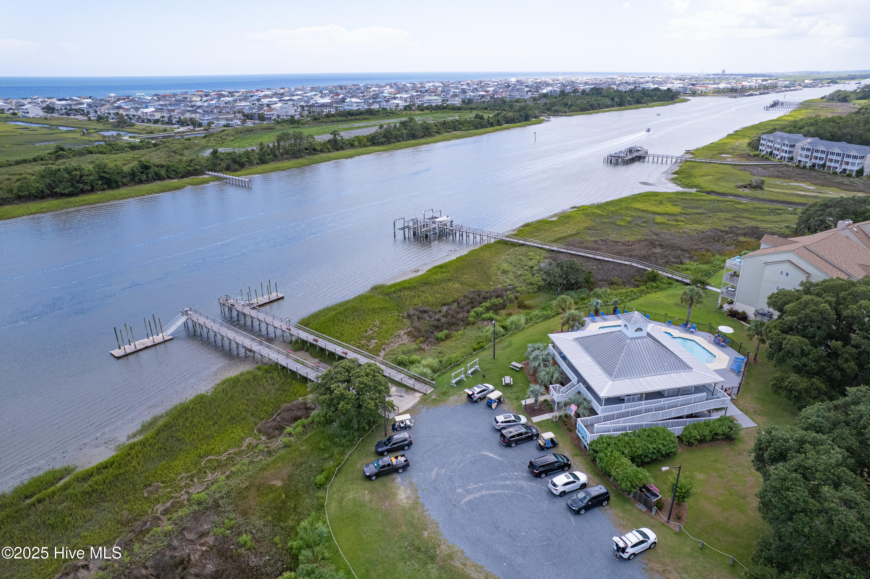 100520400 | Photo 38