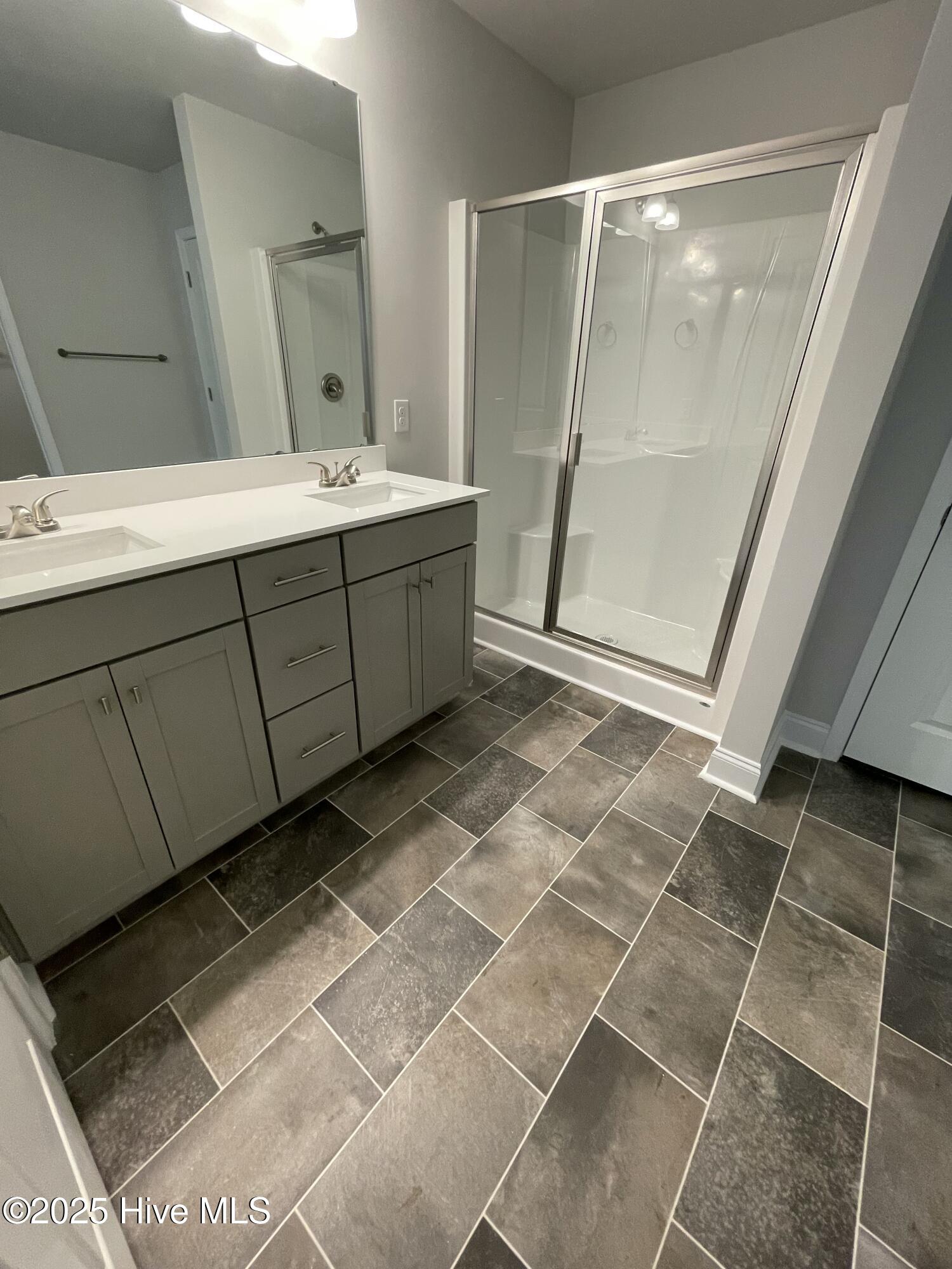 100422269 | Photo 40