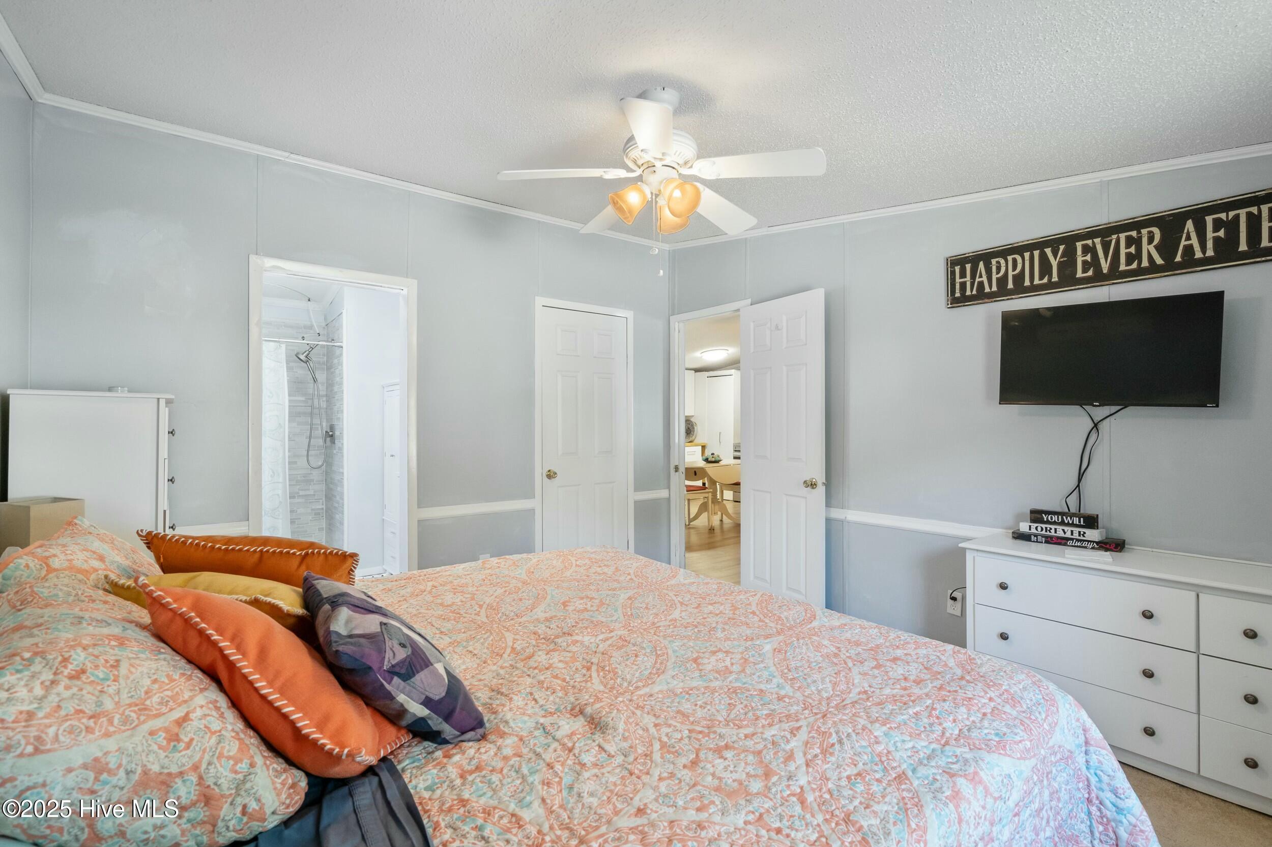 100482748 | Photo 14