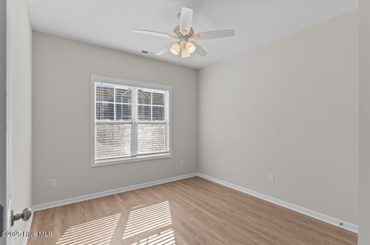 100544042 | Photo 13