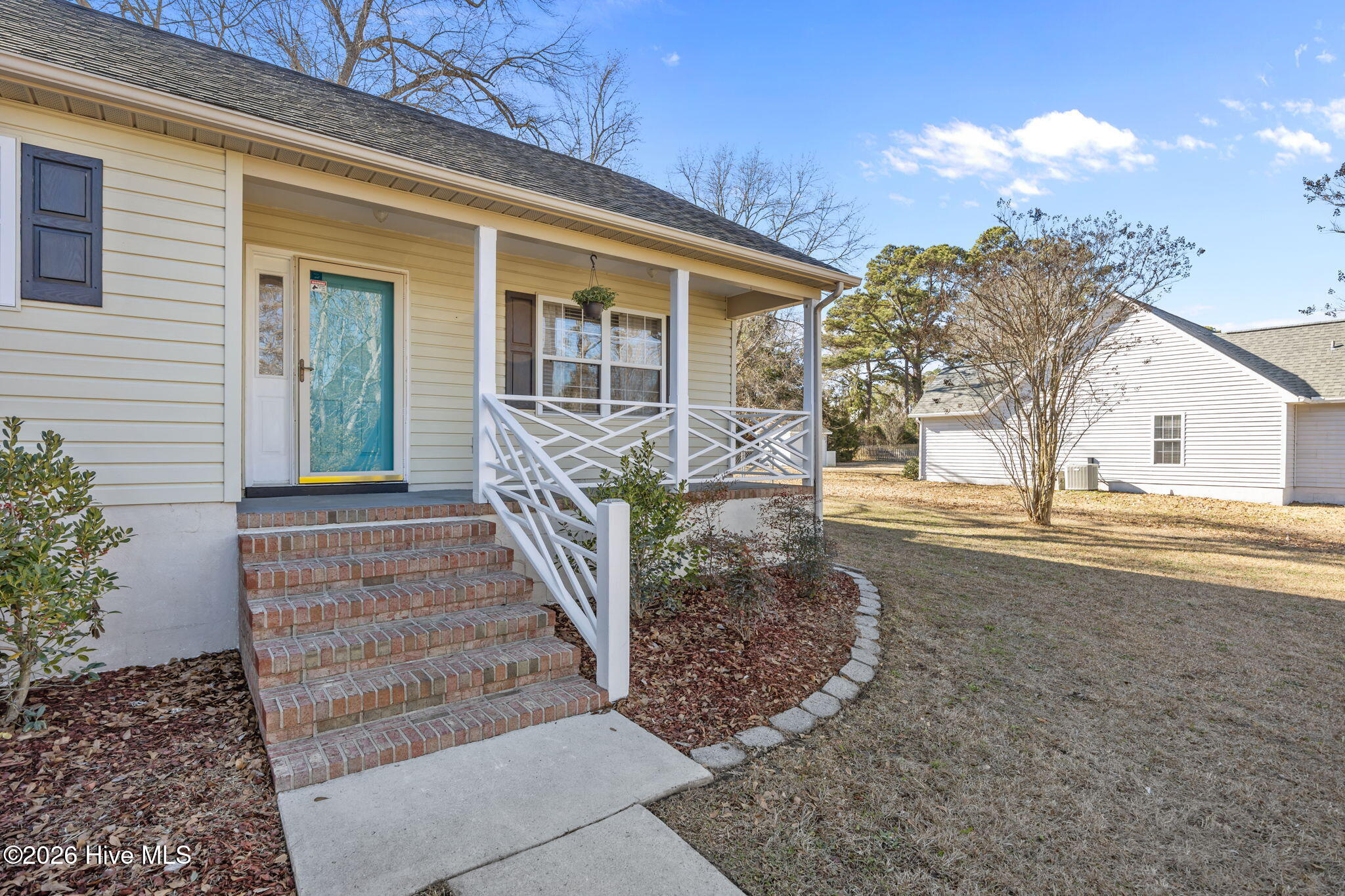 Homes for sale in Newport, NC | 827 Roberts Rd, Newport, NC 28570 | MLS# 100549402