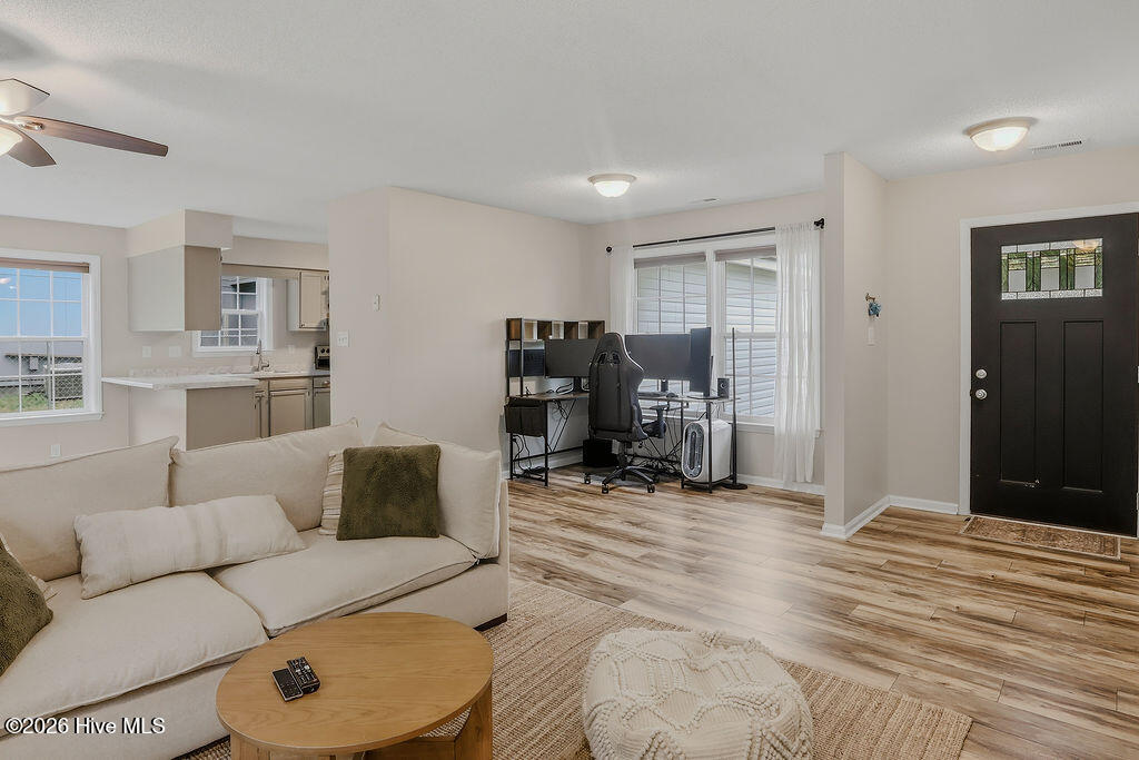 2038 Hunters Ridge Drive,Midway Park