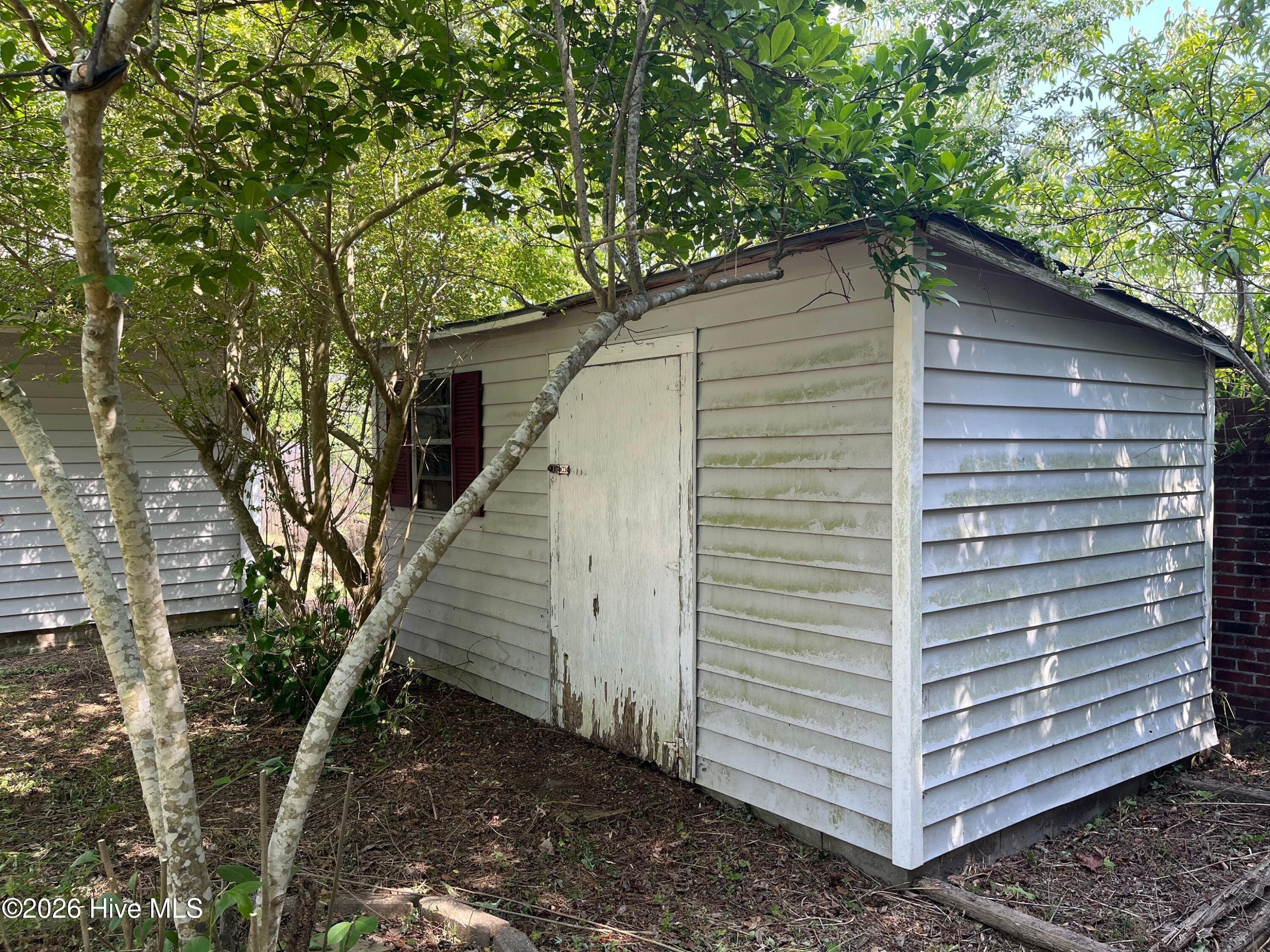 100569627 | Photo 29