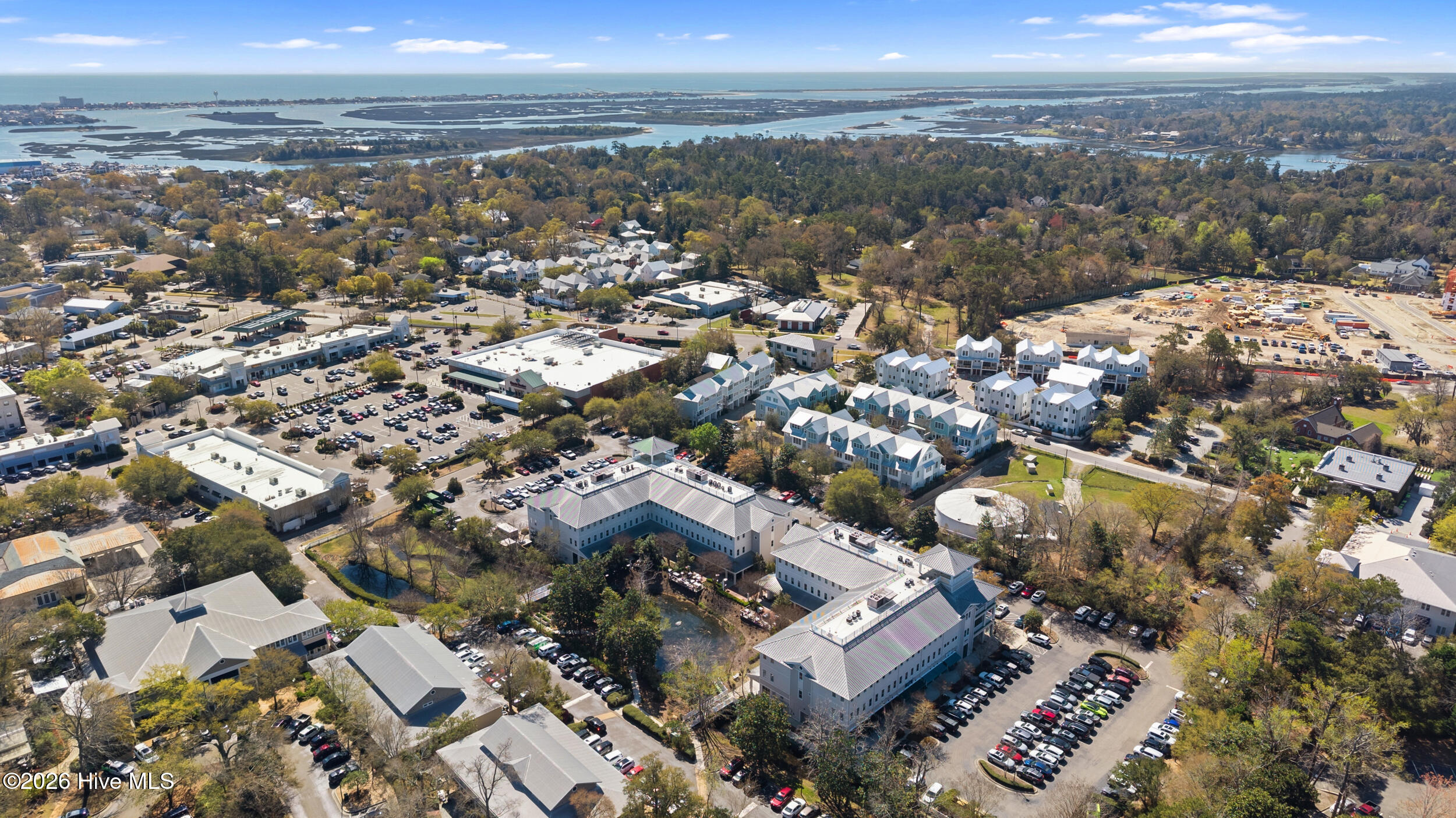 100553548 | Photo 55