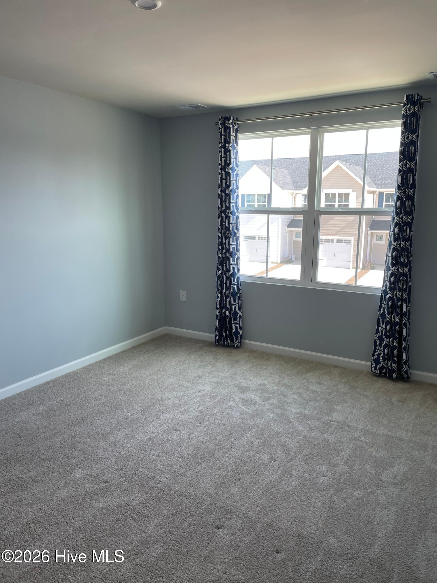 100559123 | Photo 10