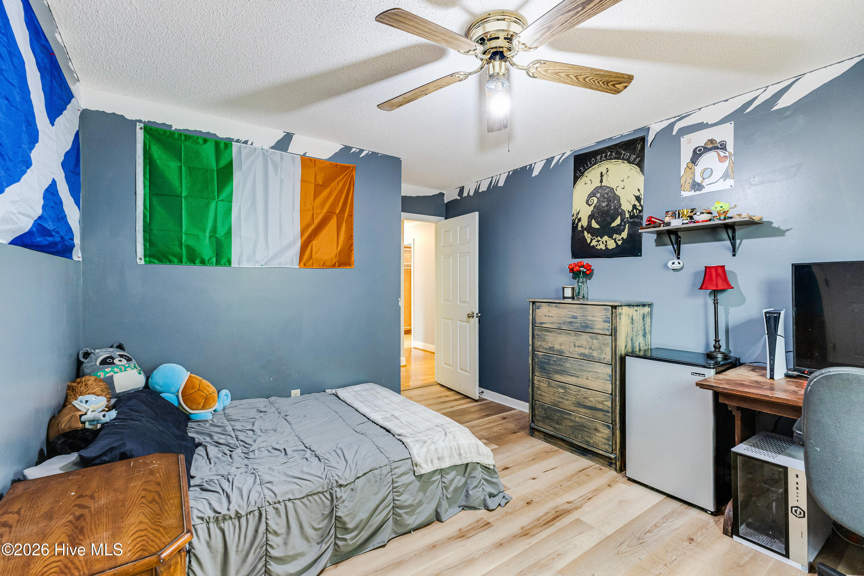 100551120 | Photo 31