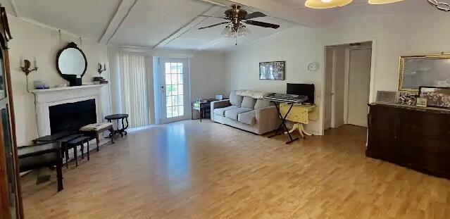 67128365-0595-46B9-9757-F6629C046C9C