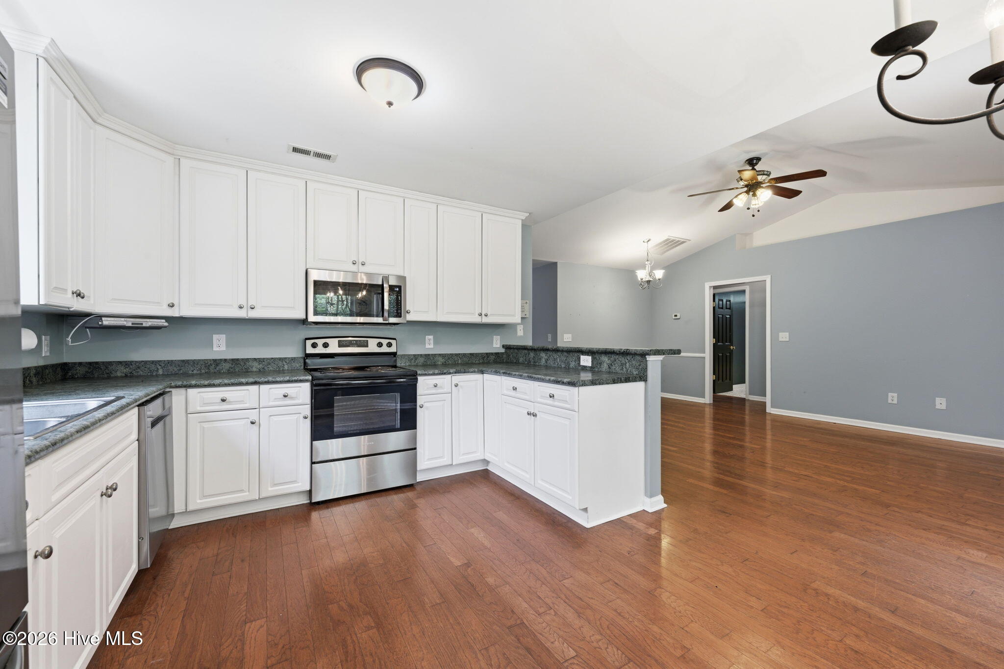 106 Lakeside Green Drive,New Bern