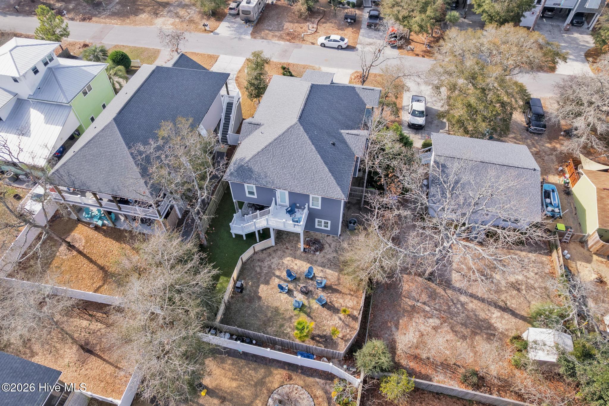 100548607 | Photo 45