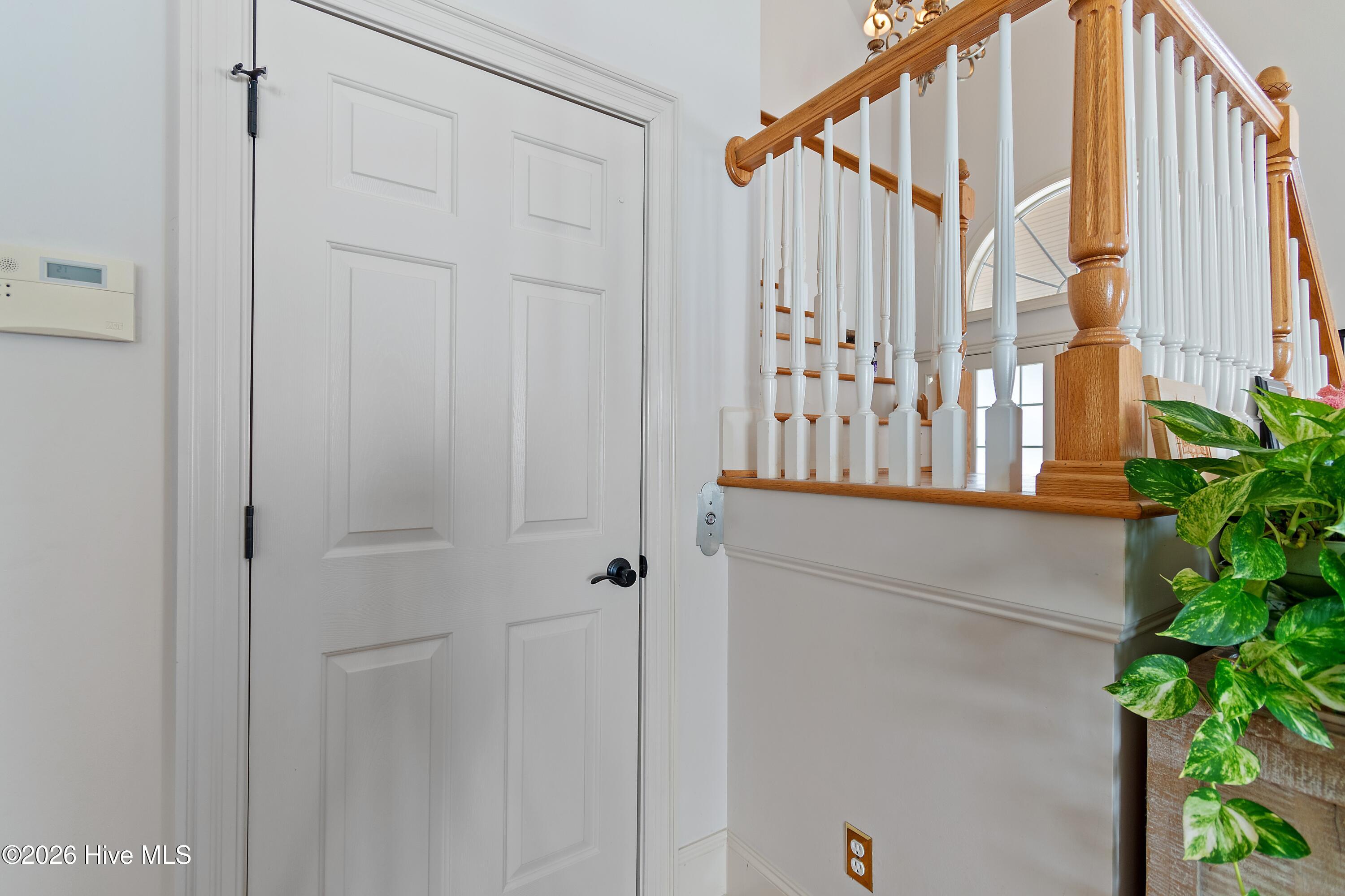 100559303 | Photo 14