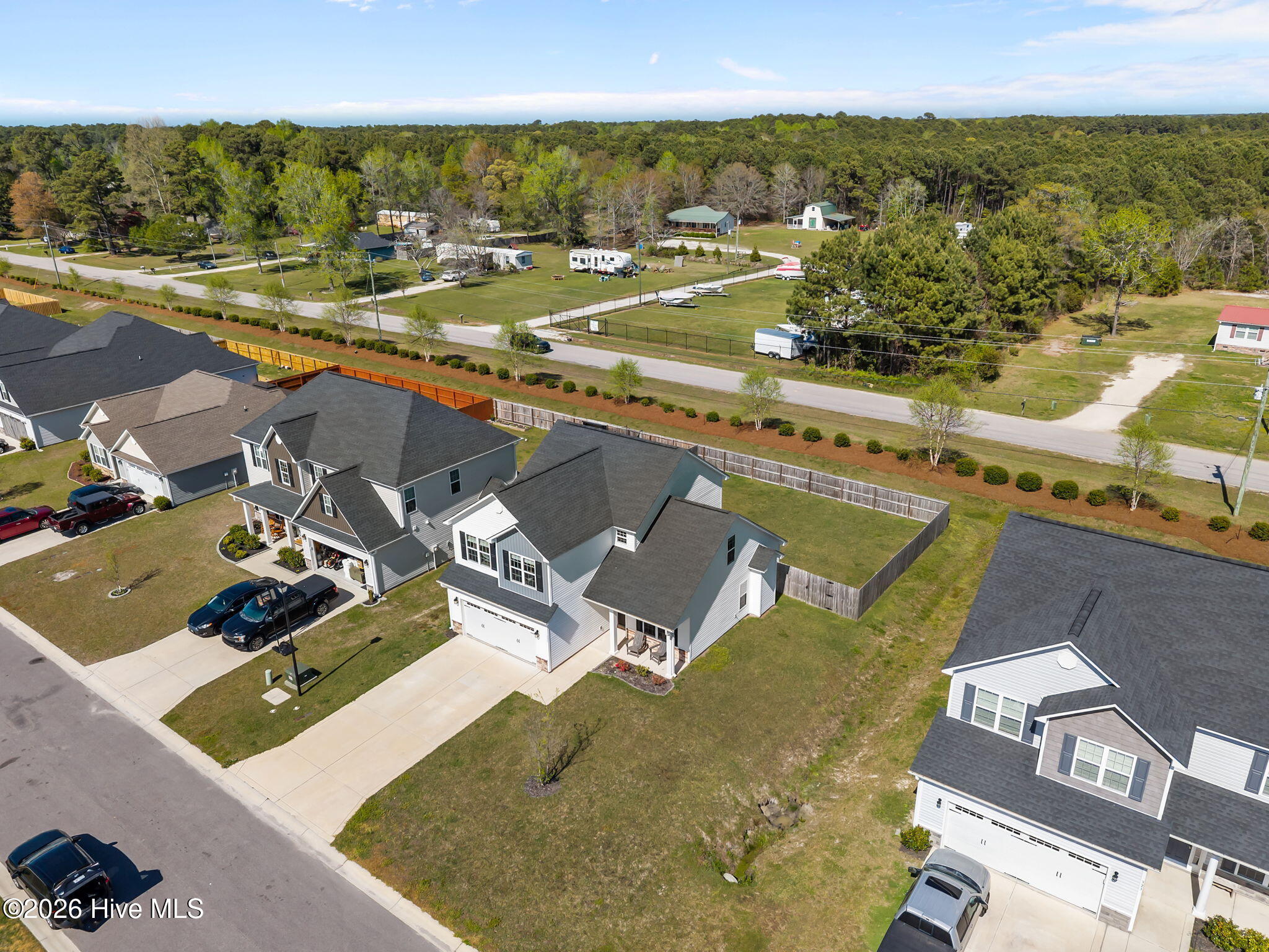 100564865 | Photo 43