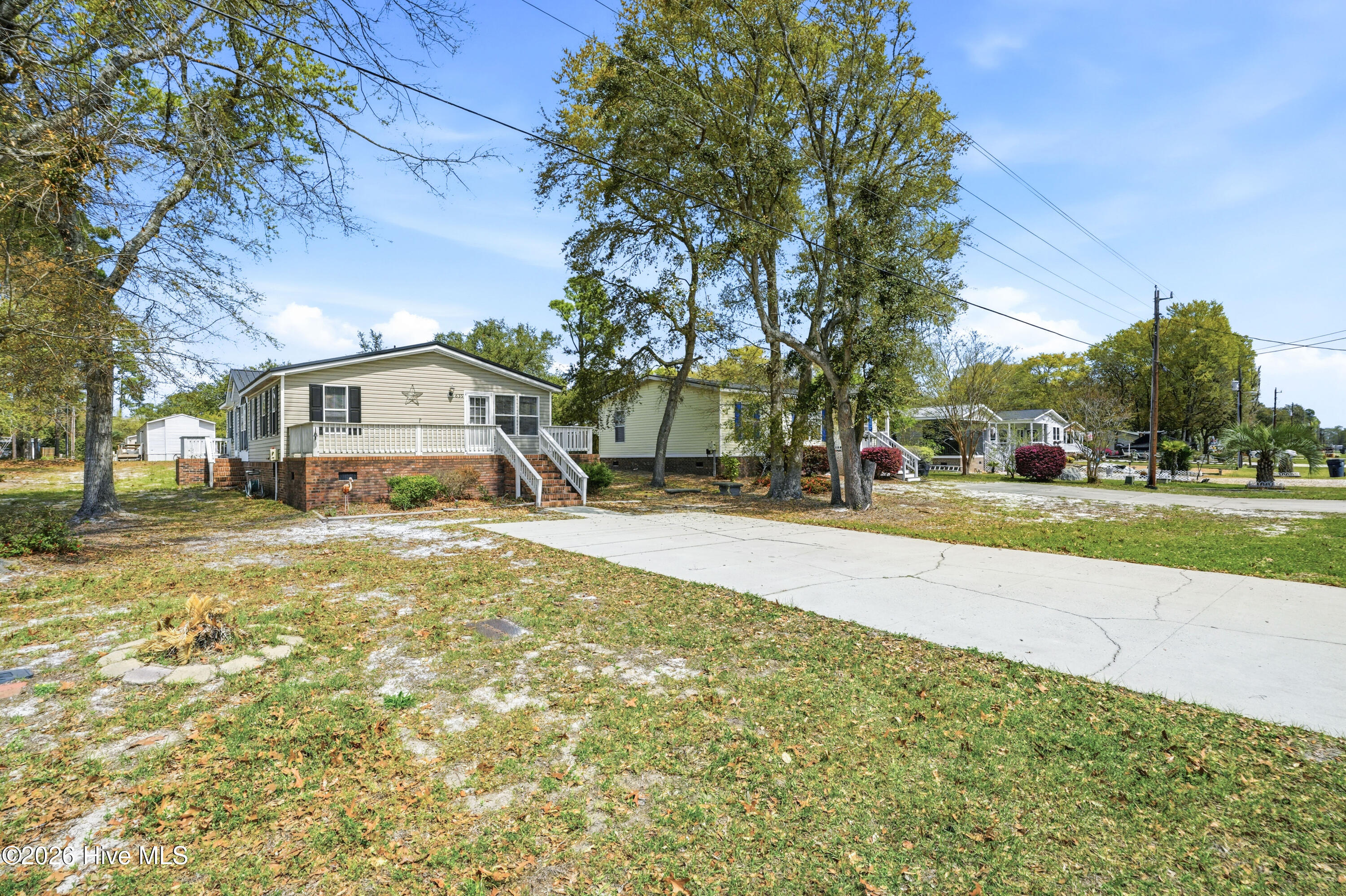 100565641 | Photo 40