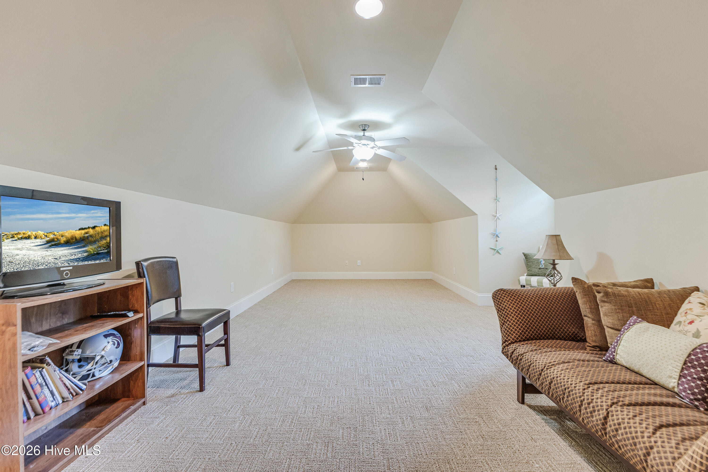 100570031 | Photo 47