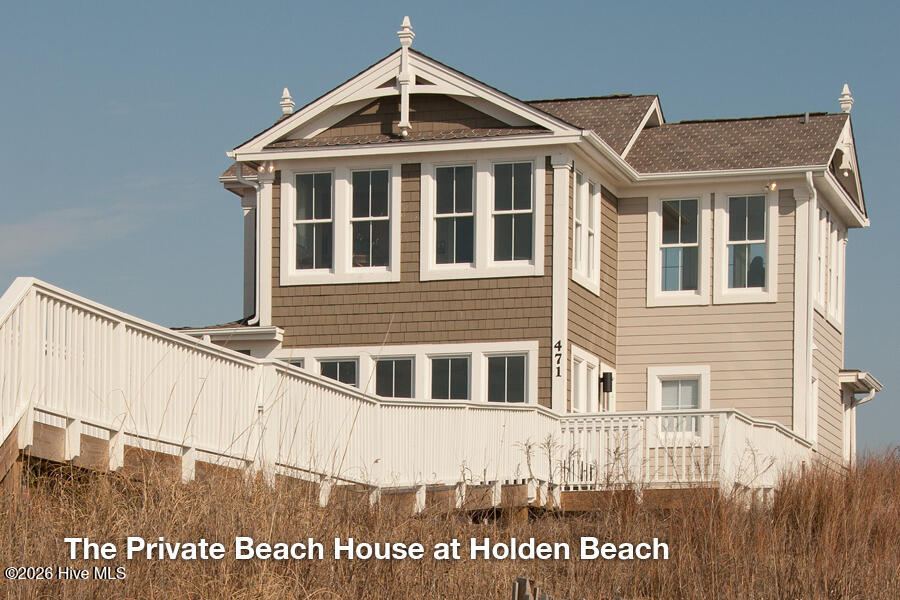 100570366 | Photo 11