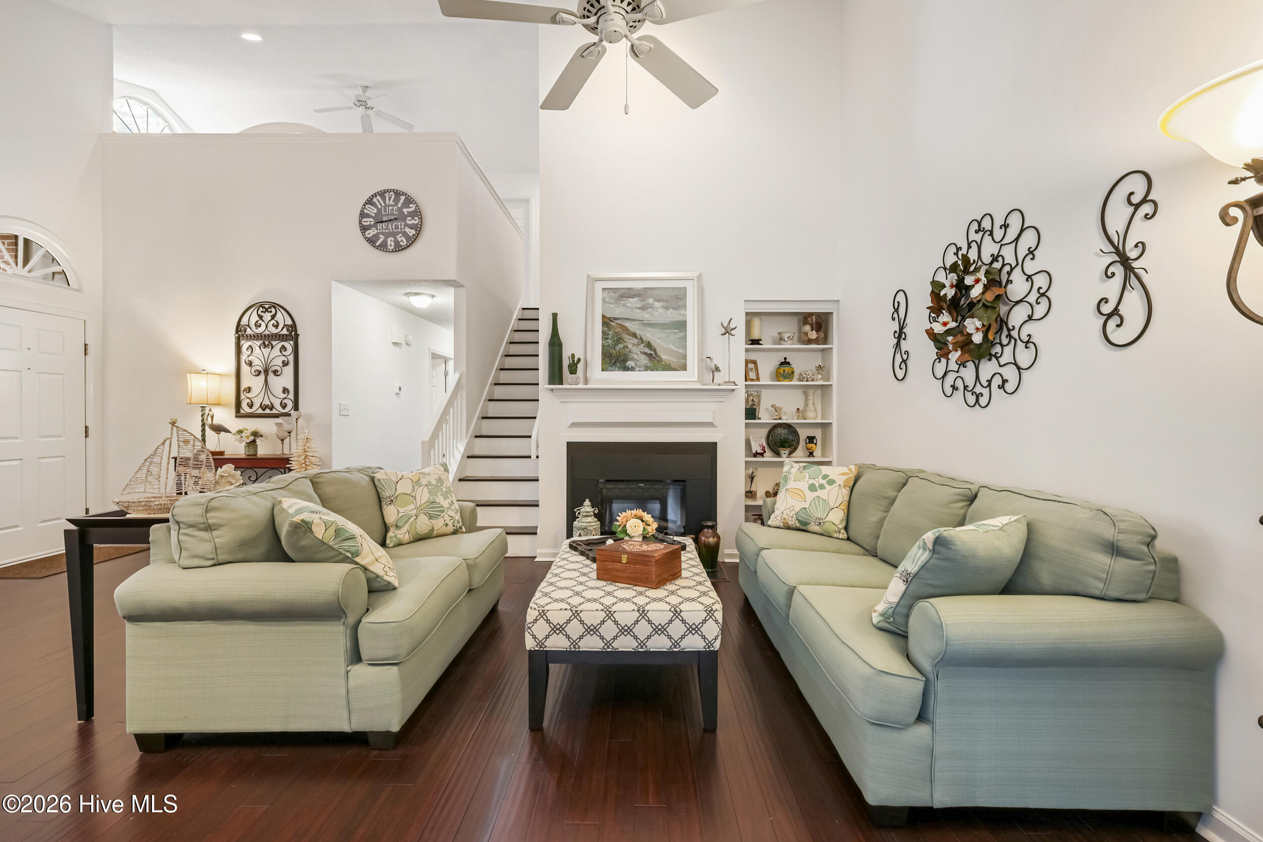 100557984 | Photo 10