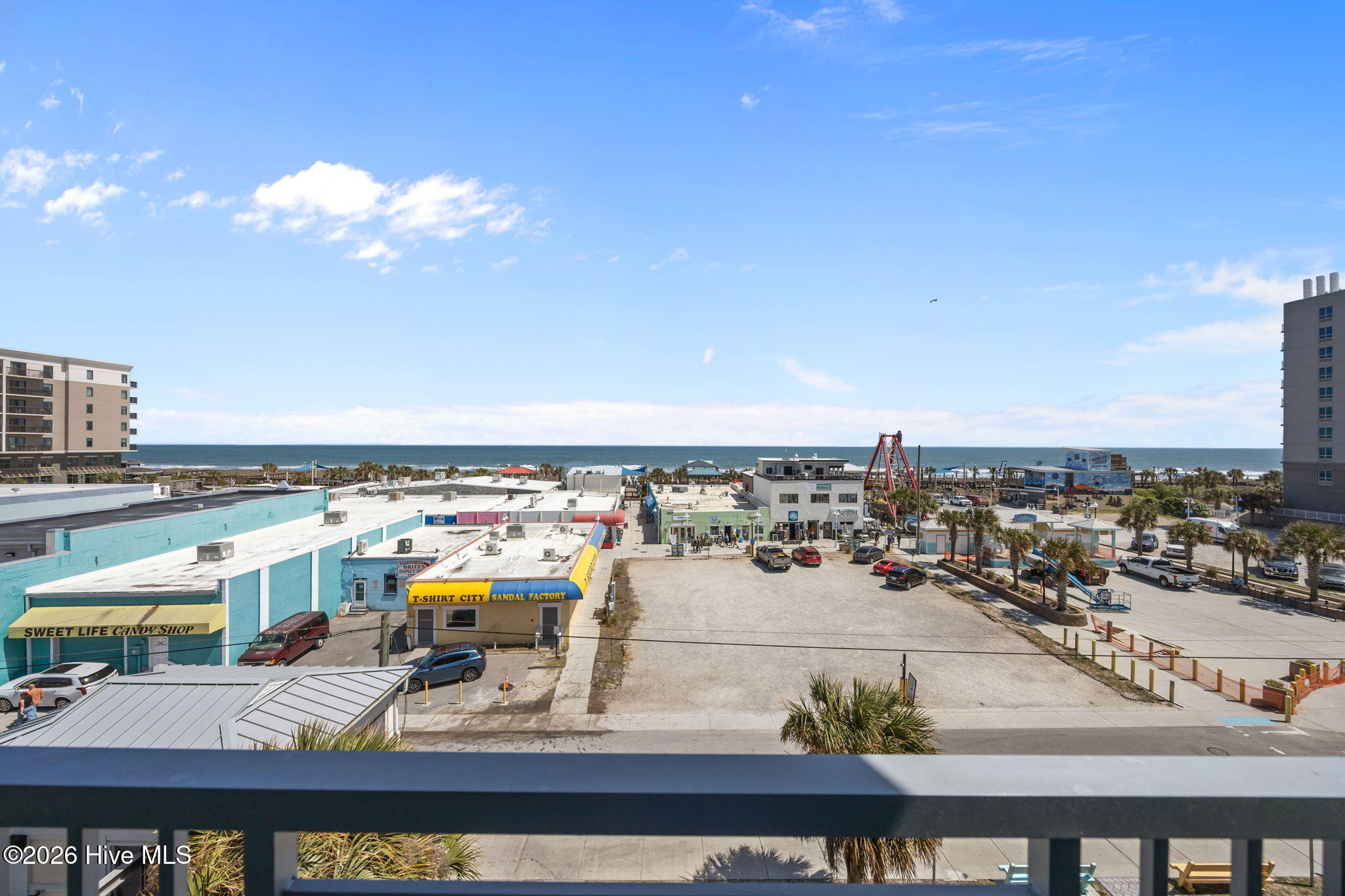 100566225 | Photo 26