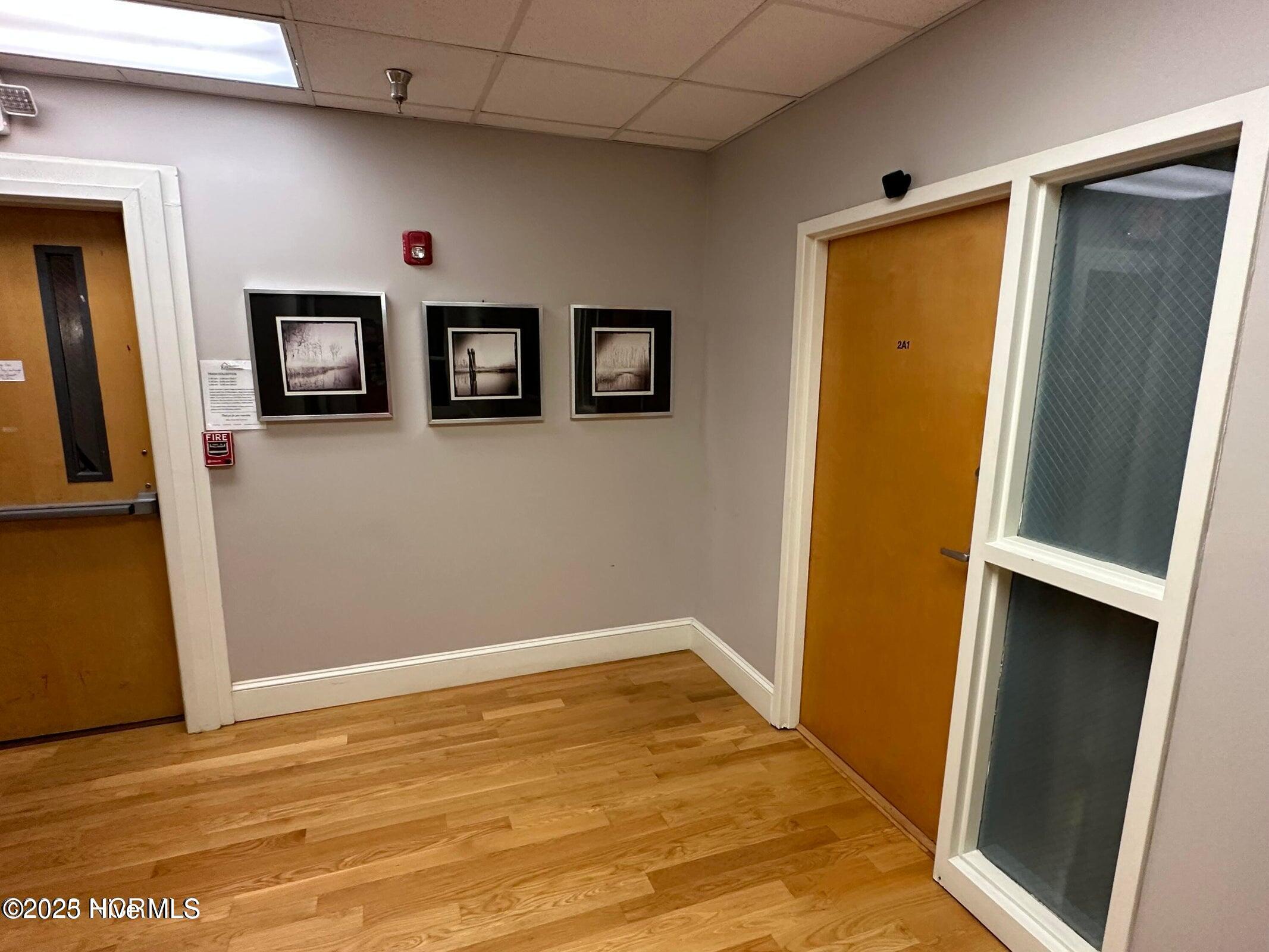 100565350 | Photo 15