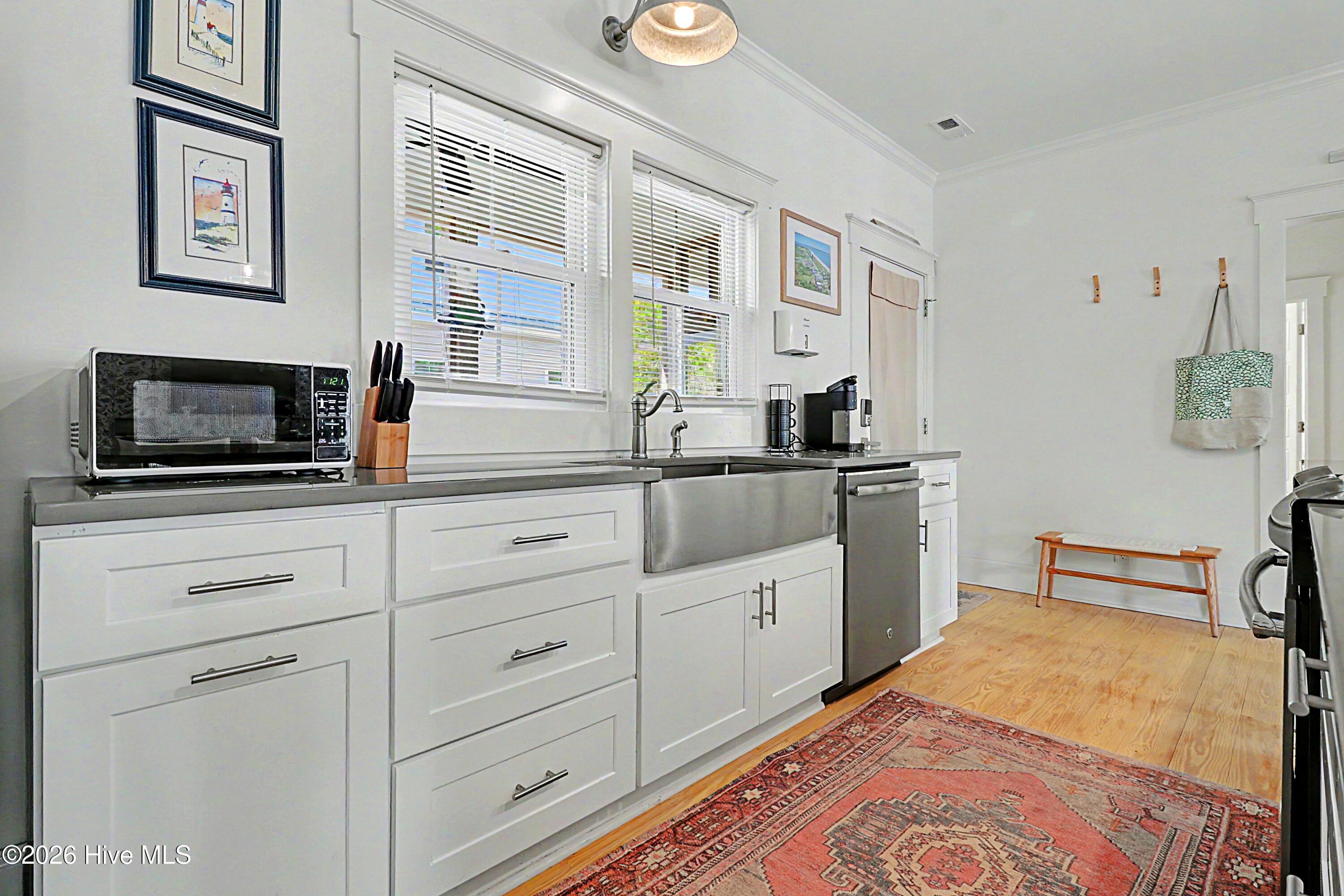 100566458 | Photo 10