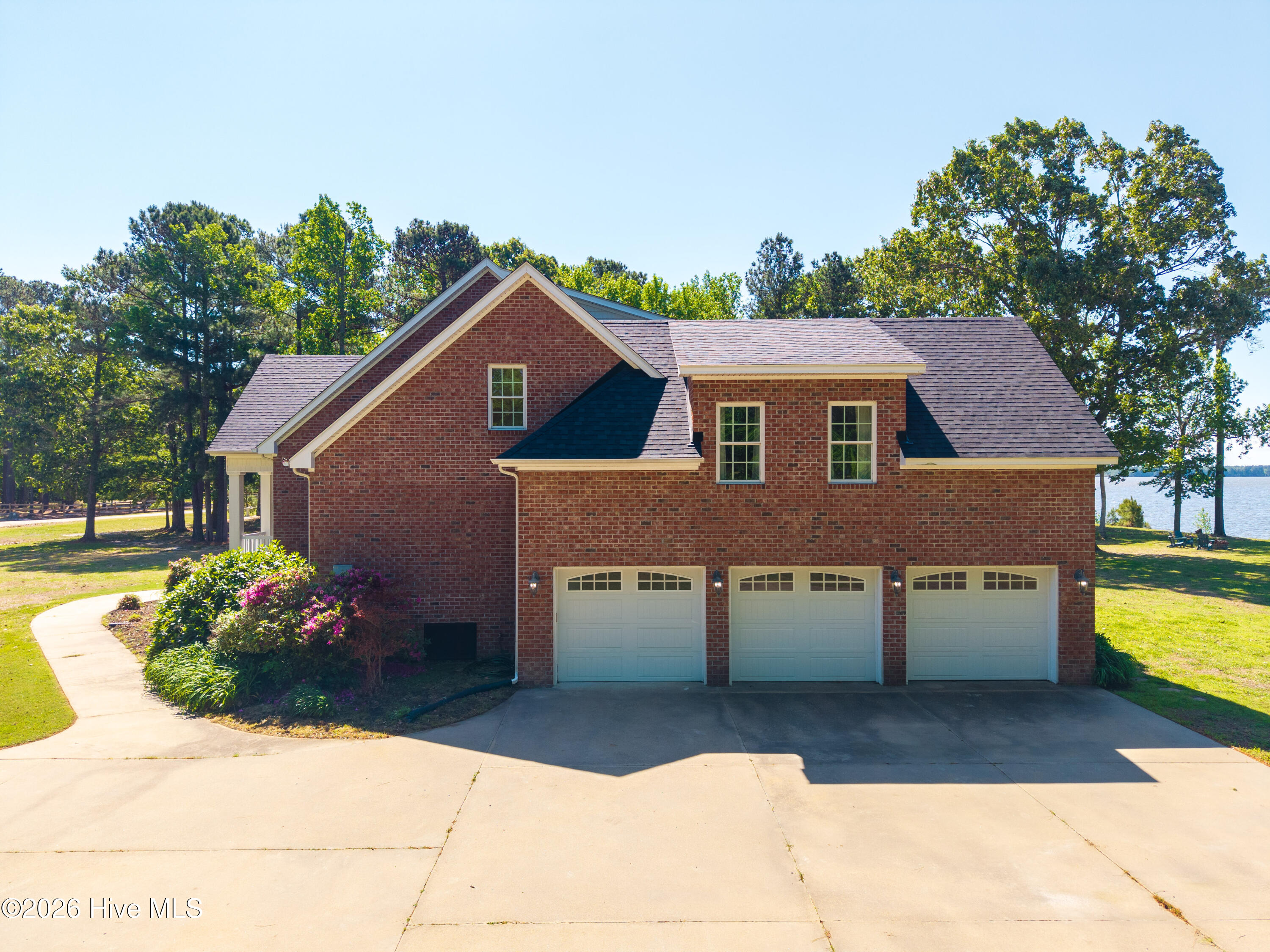 3 bay garage