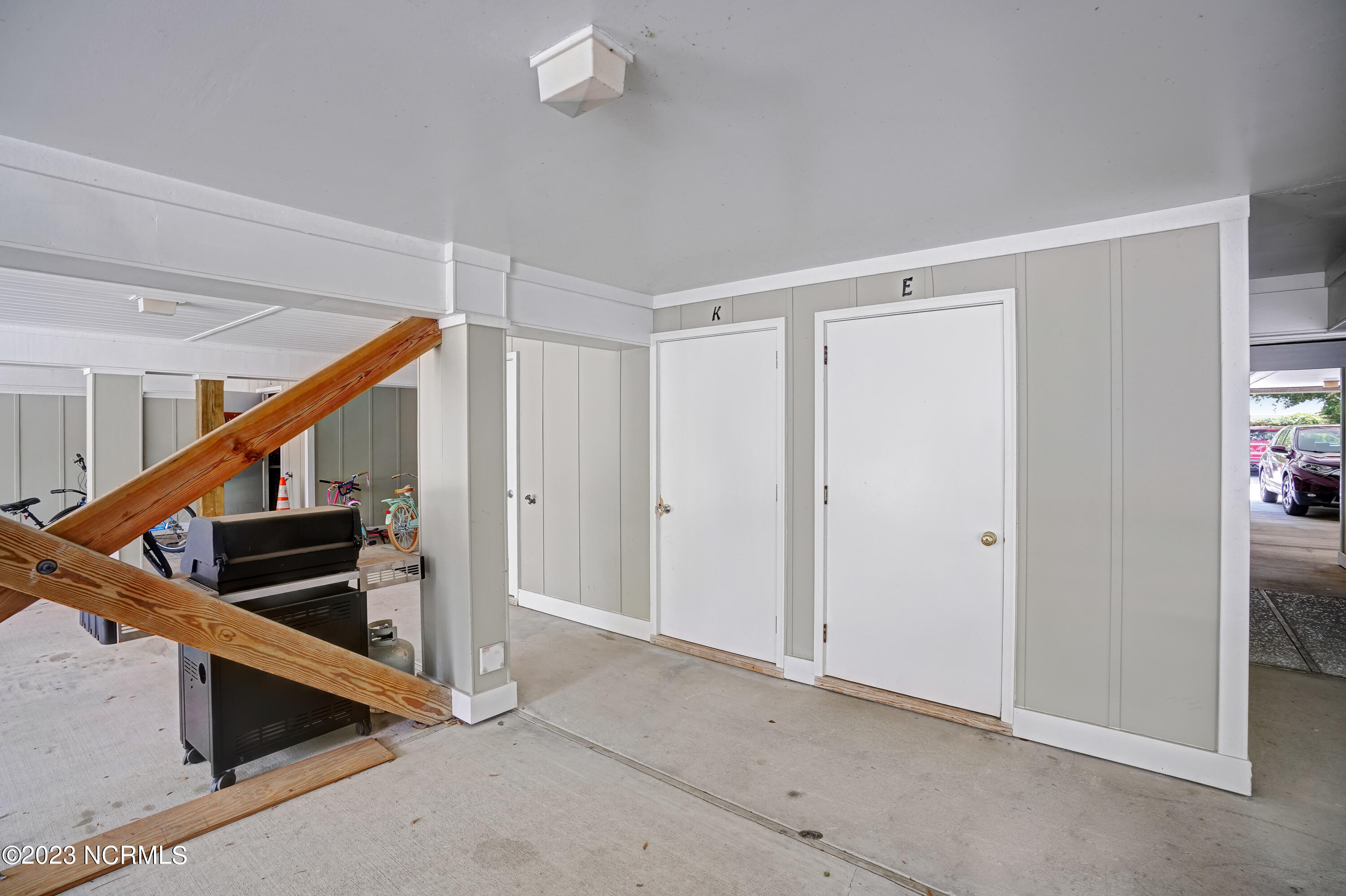 100529872 | Photo 32