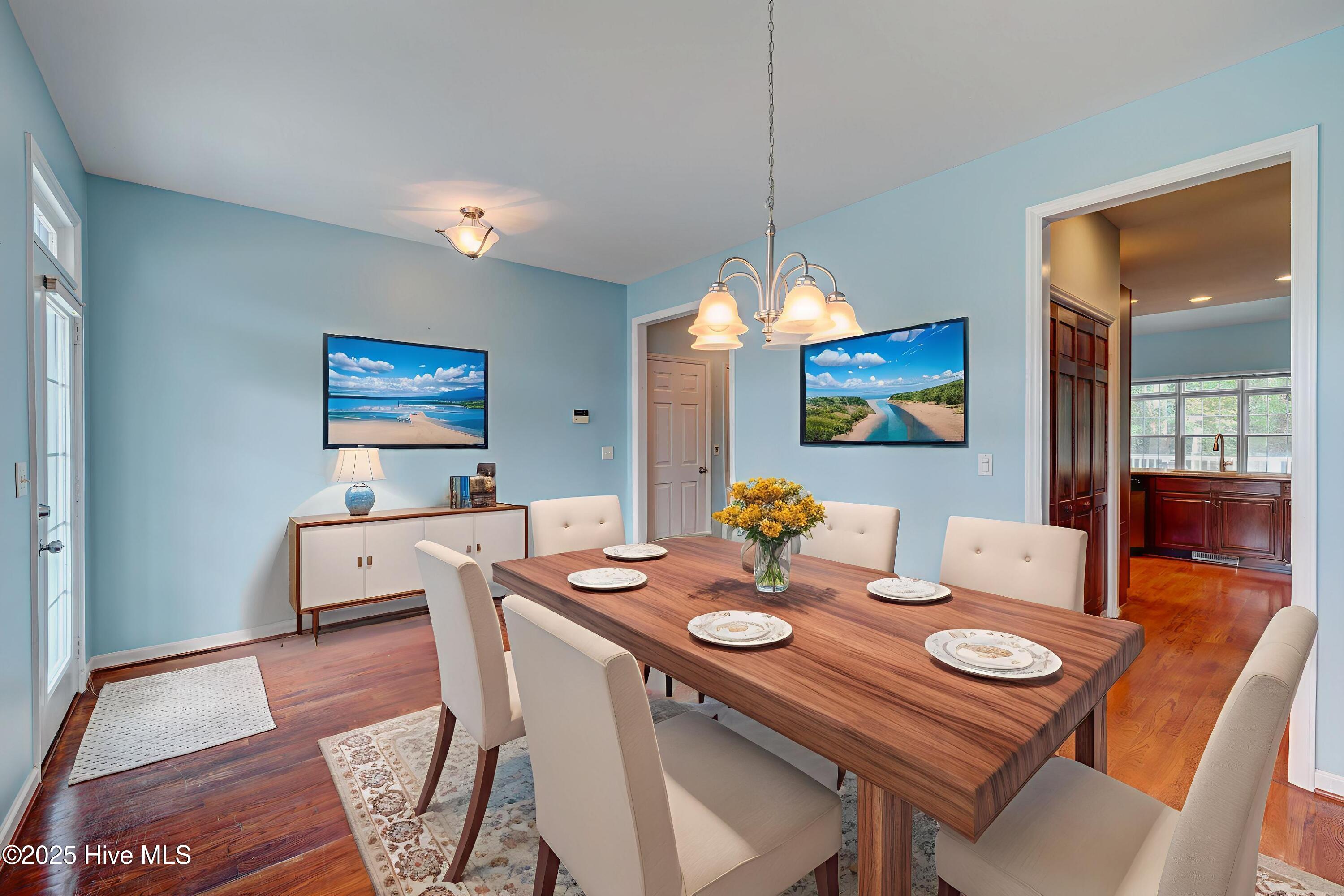 100526585 | Photo 13