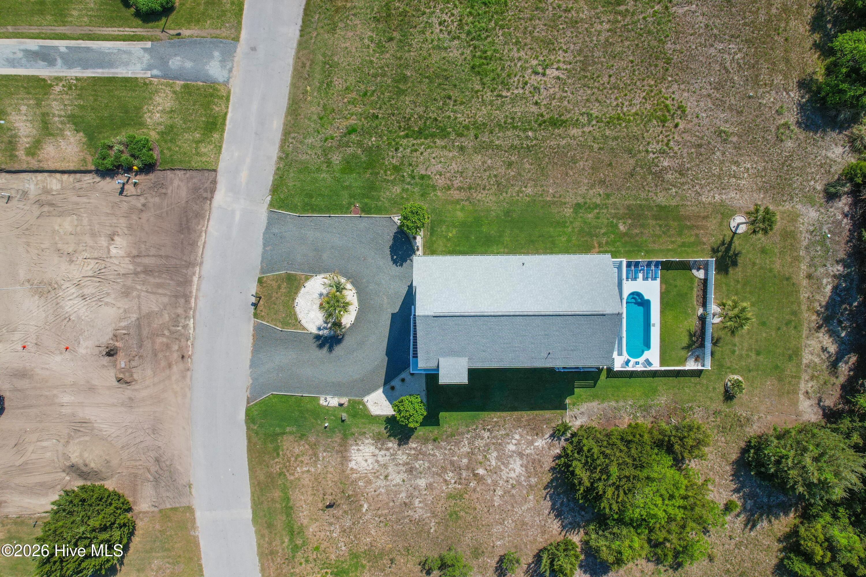 100567916 | Photo 71