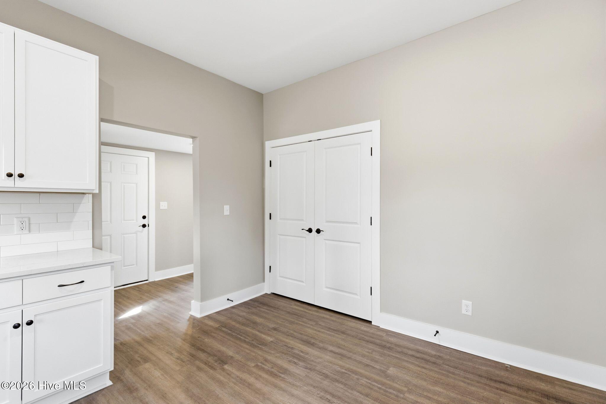 100562420 | Photo 33