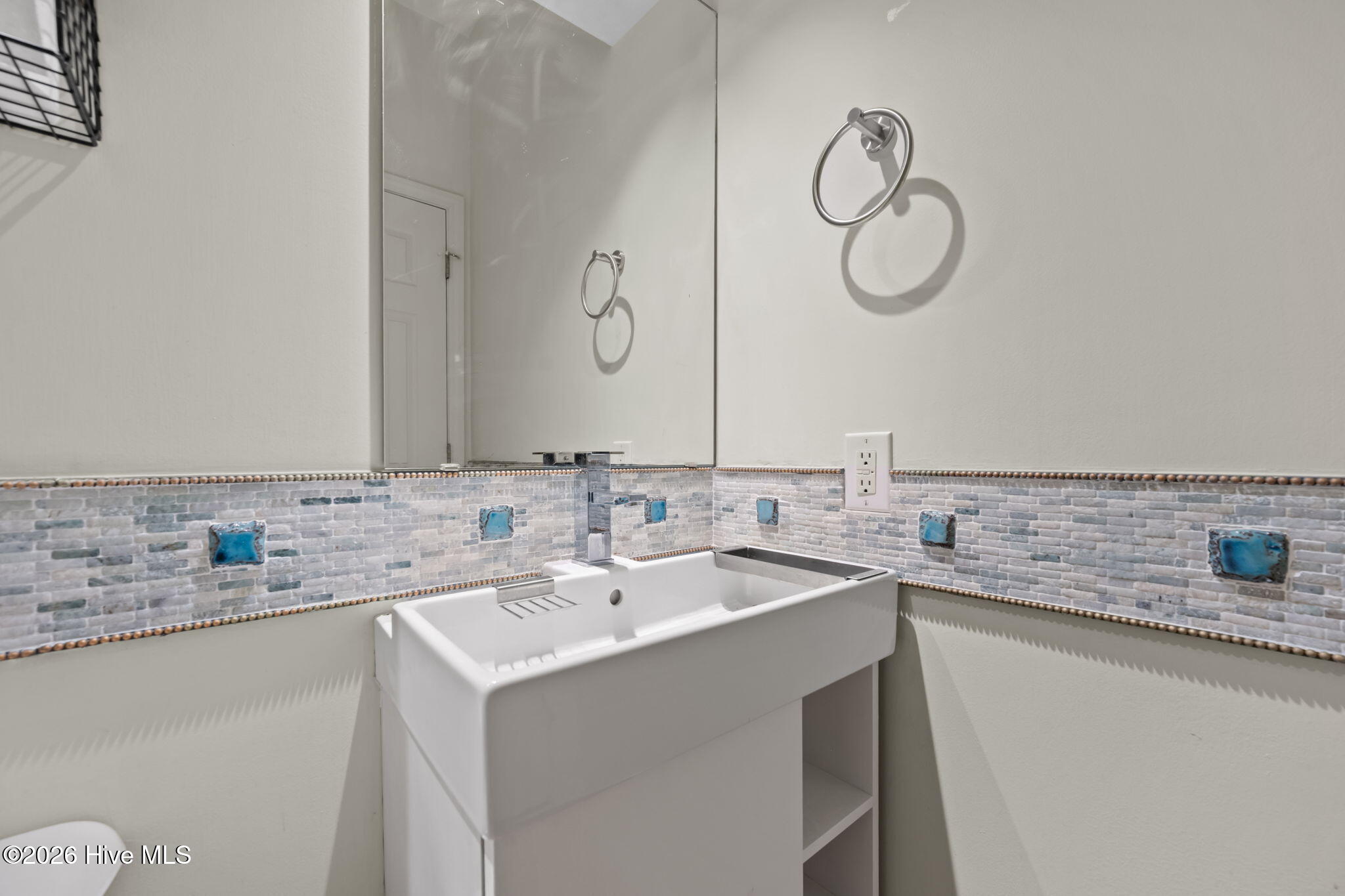 100552924 | Photo 18