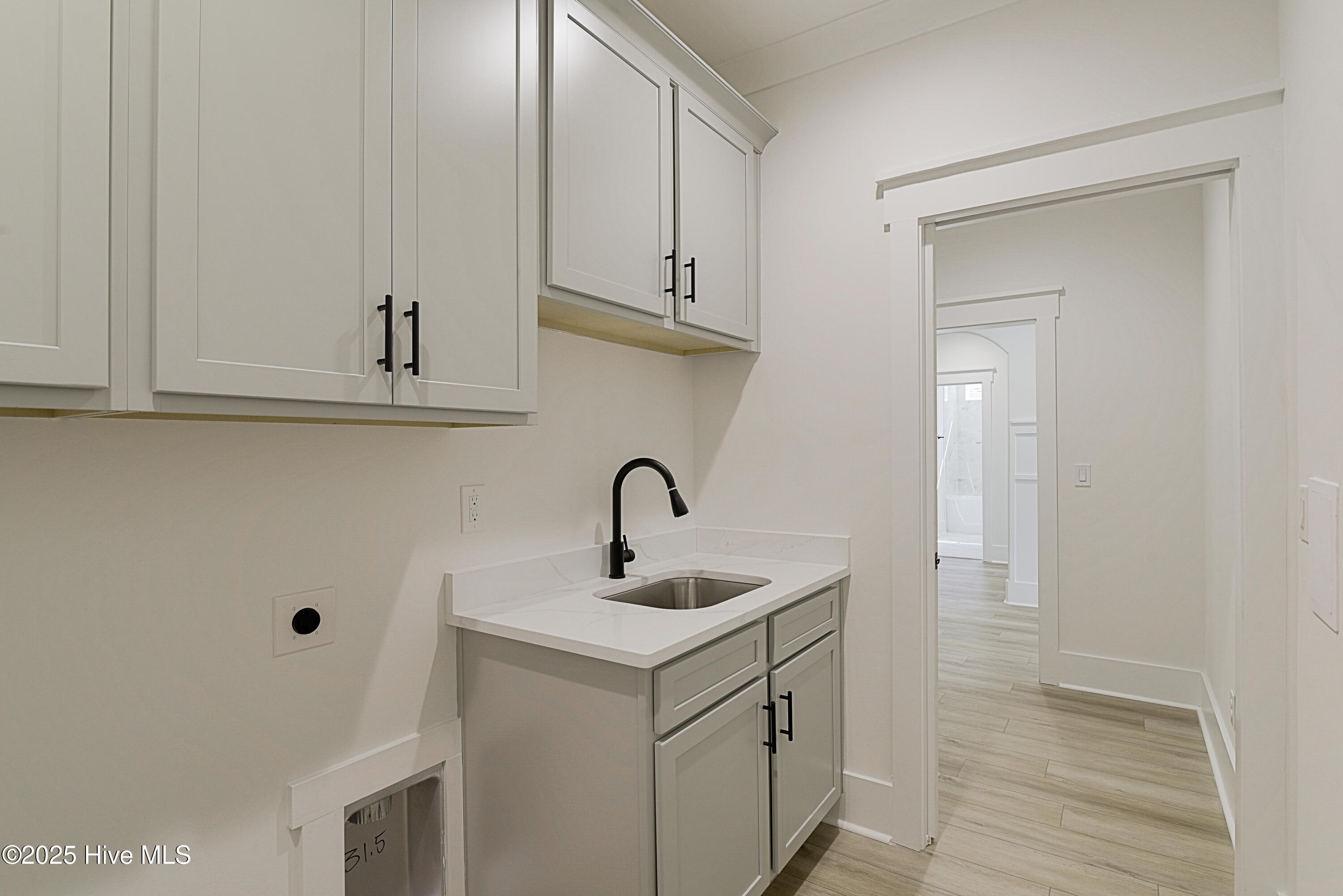 100541947 | Photo 18