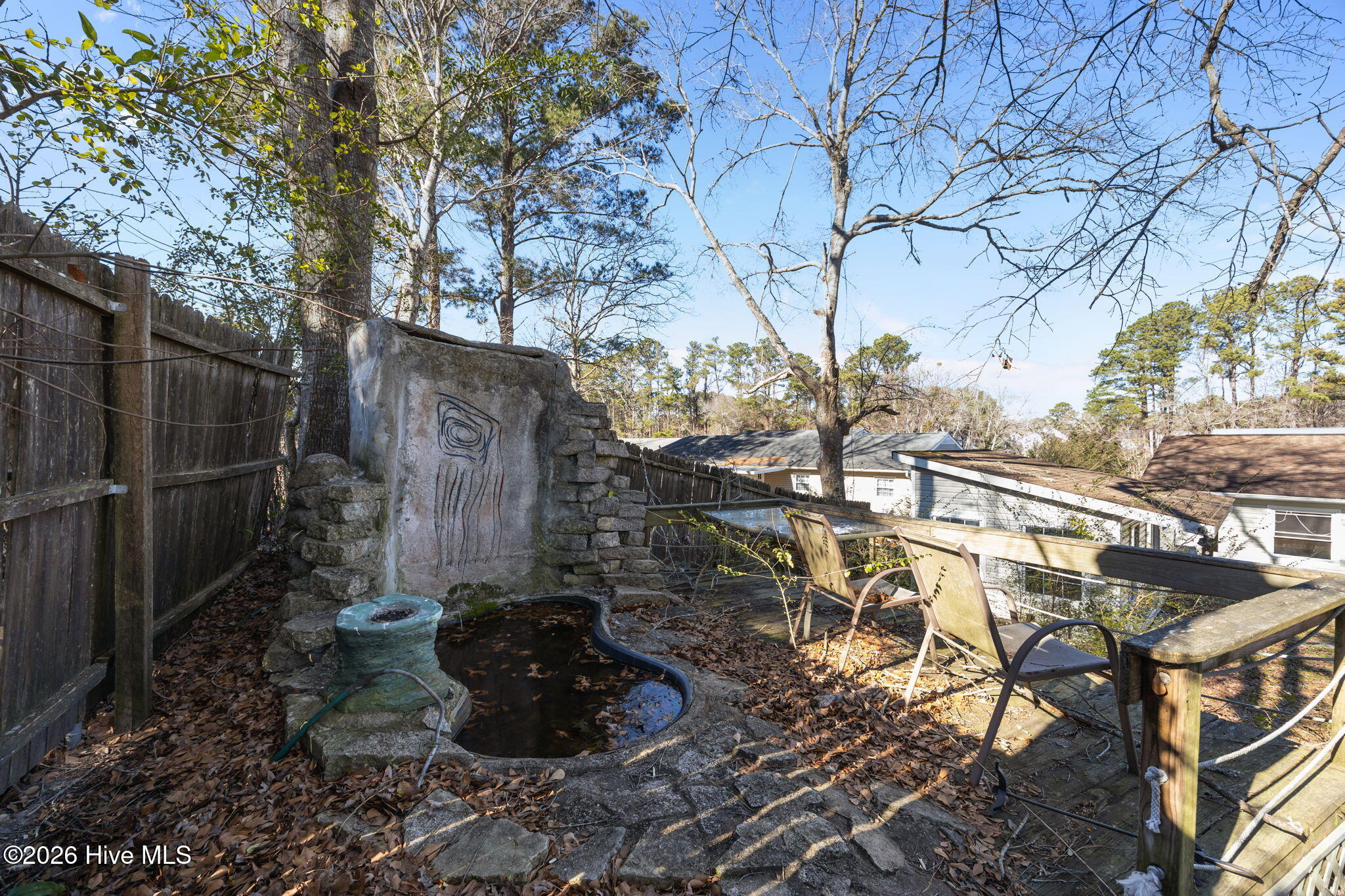 100549992 | Photo 42