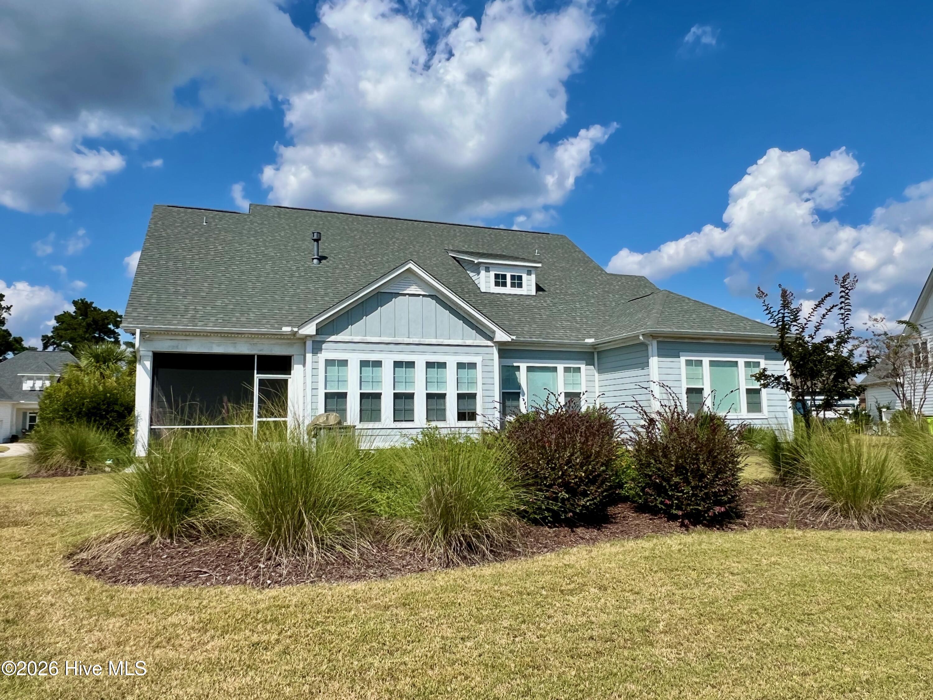 100549571 | Photo 71