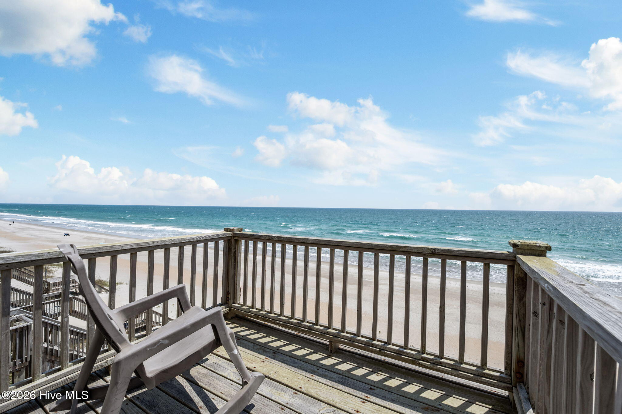 100570241 | Photo 27