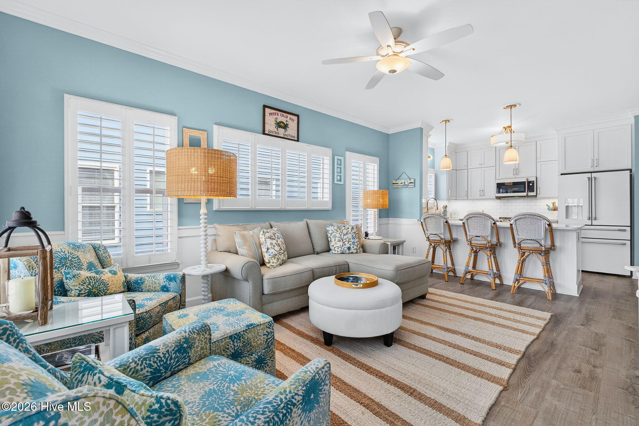 100553684 | Photo 11