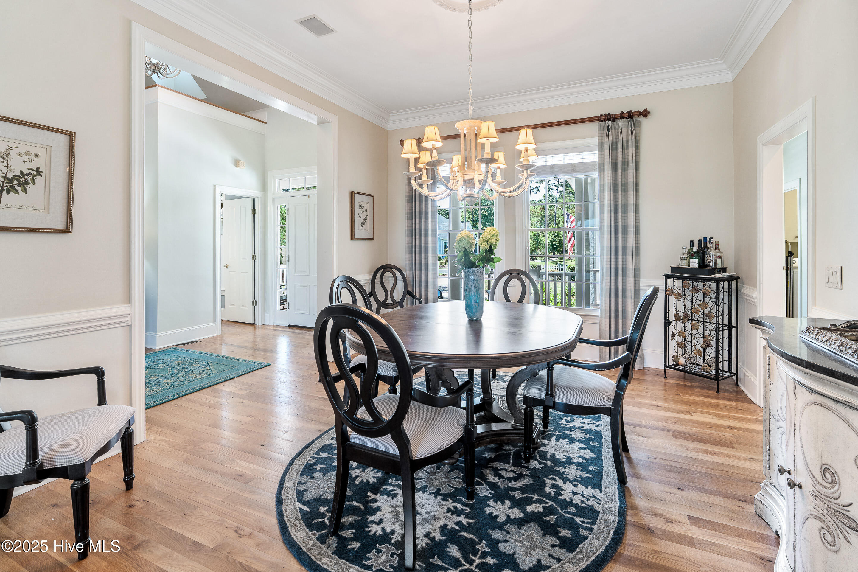 100520099 | Photo 18