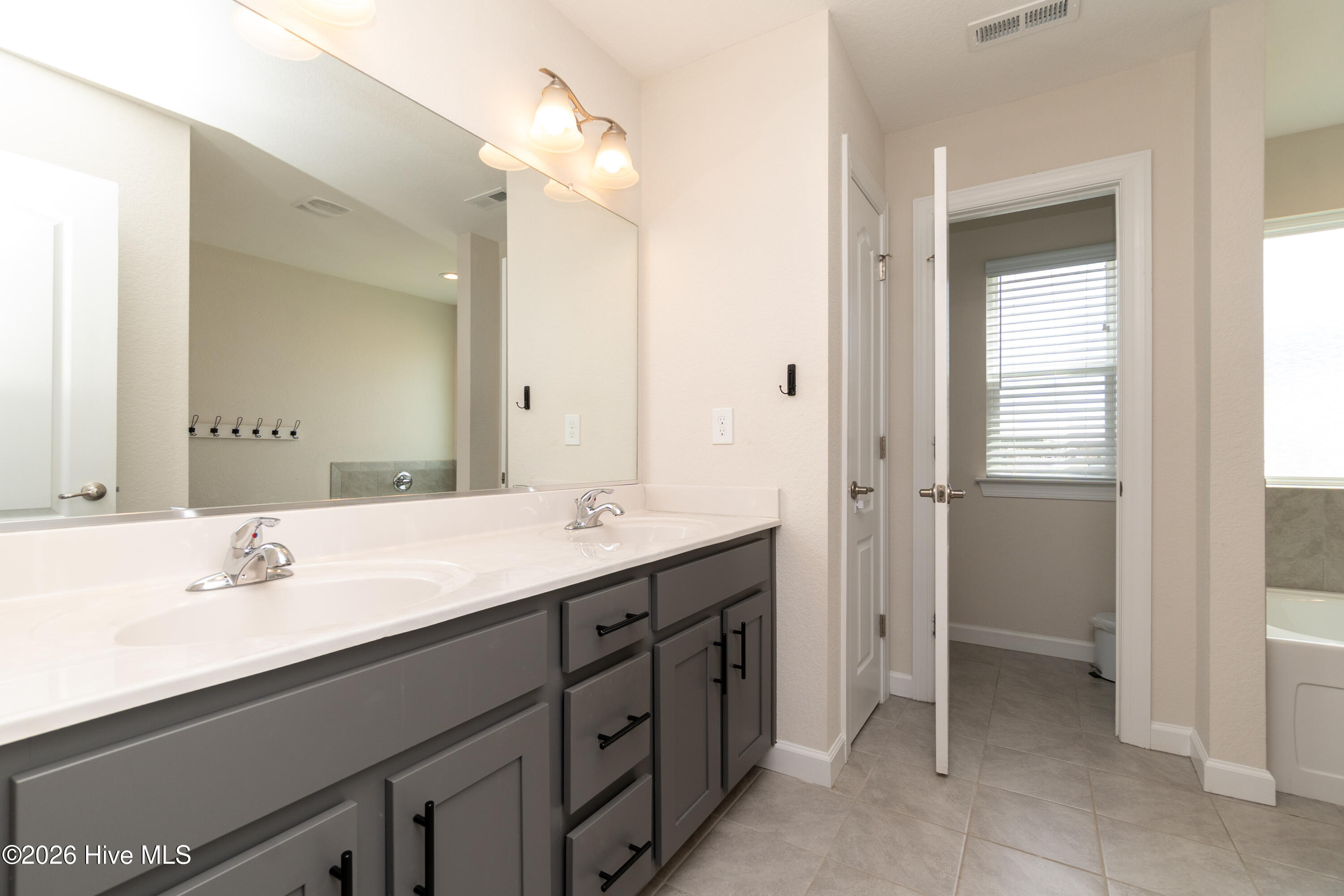 418 Campus Drive, Moyock, NC, 27958